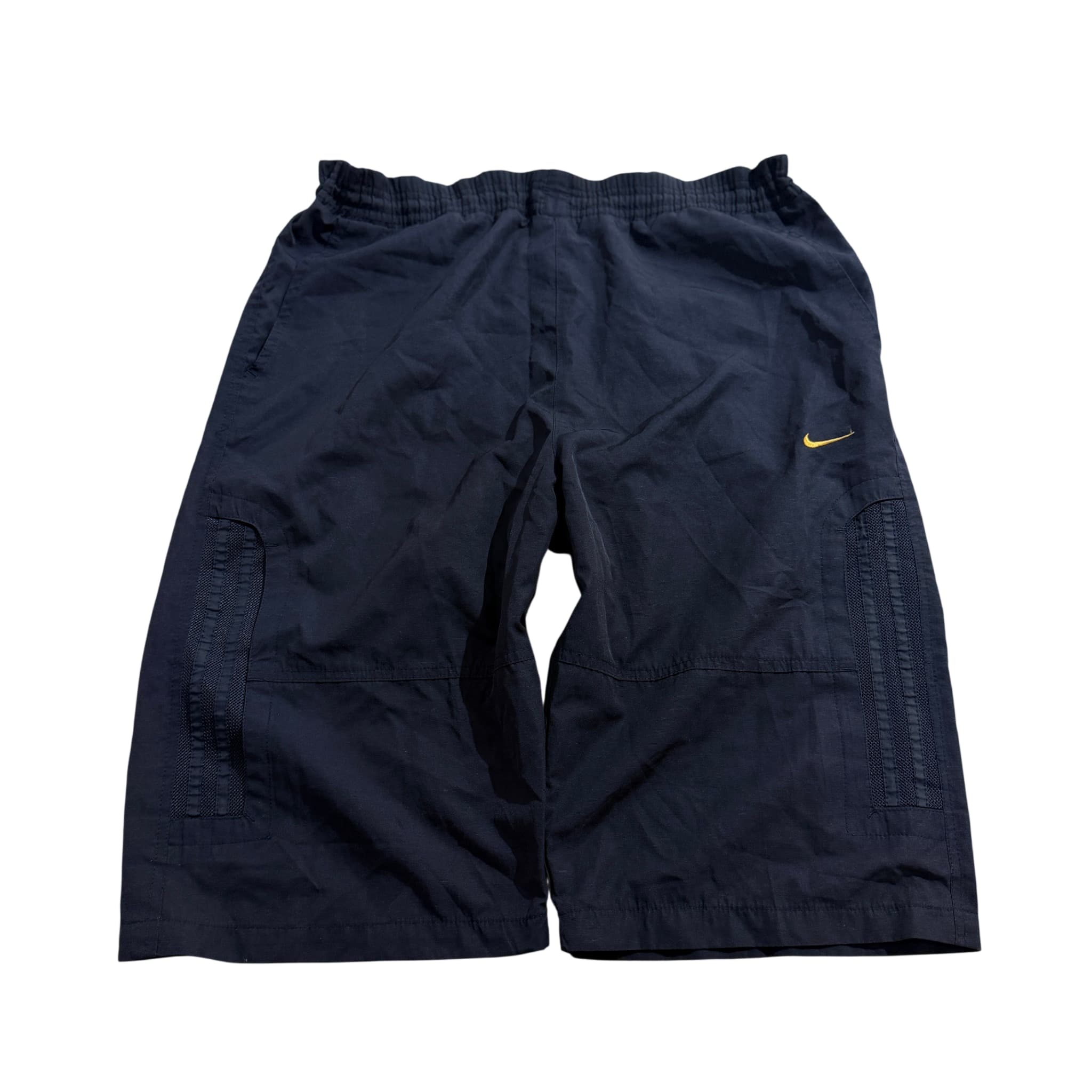 Nike Vintage Nylon Cargo Shorts Black XXL — photo 1 of 8