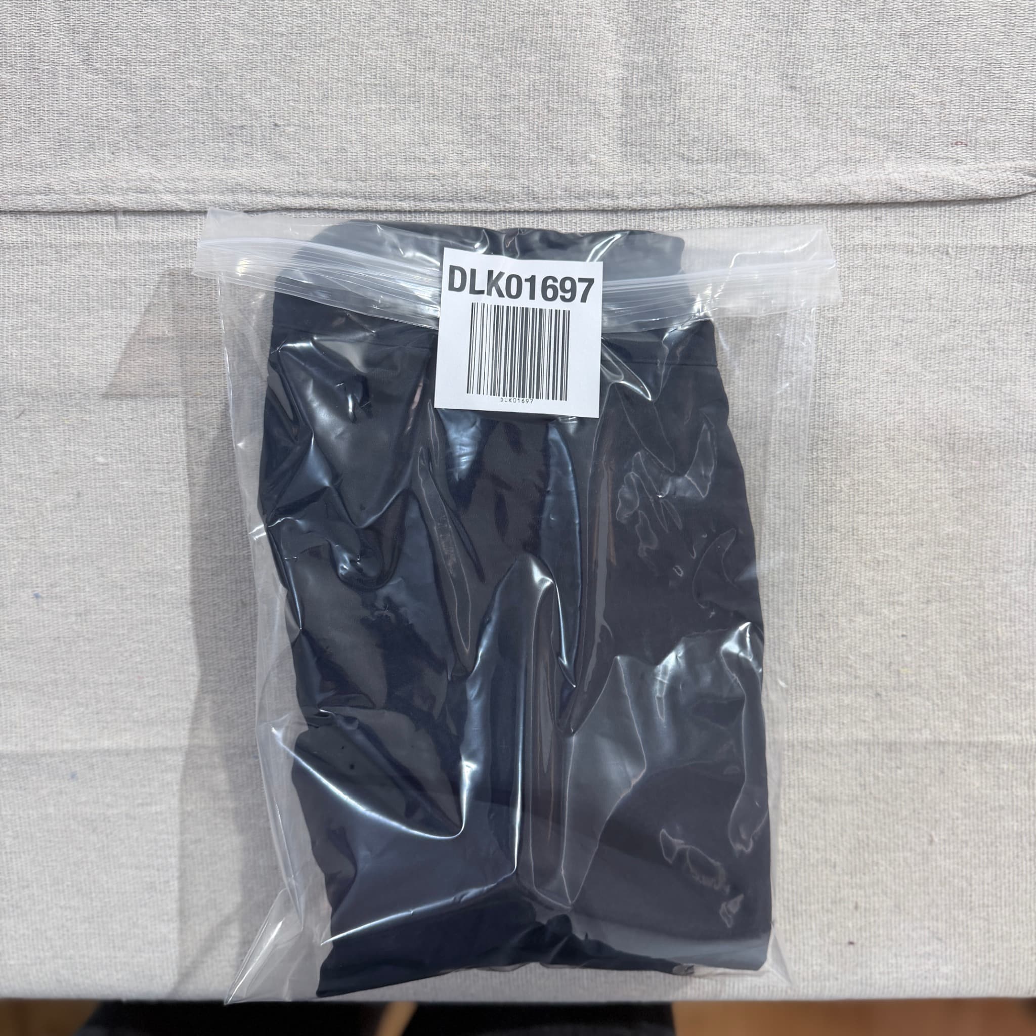 Nike Vintage Nylon Cargo Shorts Black XXL — photo 8 of 8