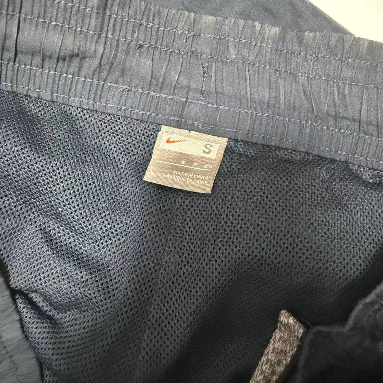 Nike Vintage Nylon Track Pants Size S — photo 3 of 11