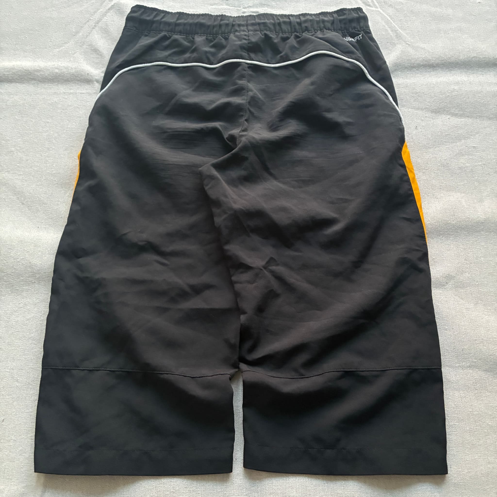 Nike Vintage Nylon Track Shorts Black Yellow S — photo 5 of 8