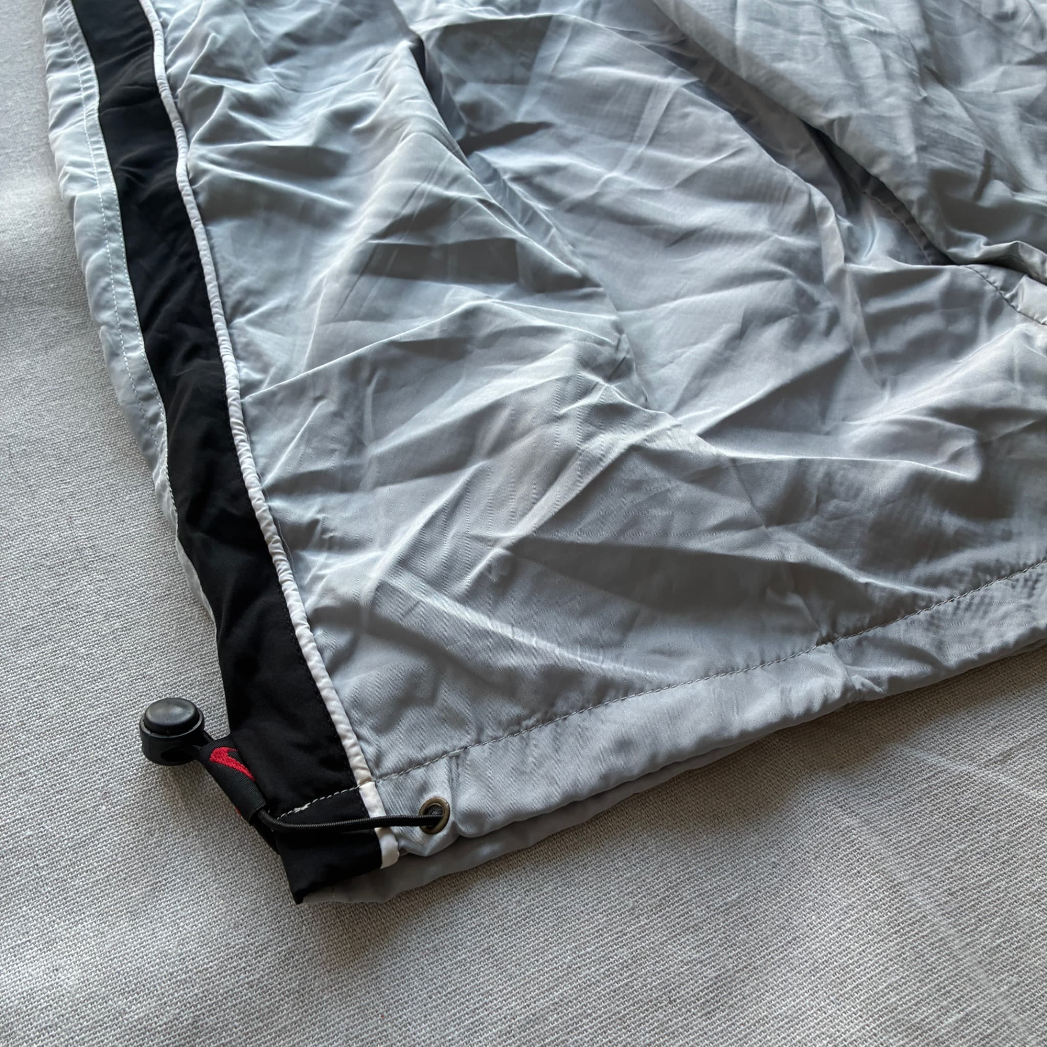 Nike Vintage Nylon Track Shorts Grey Side Stripe Drawstring Hem Size L — photo 2 of 6