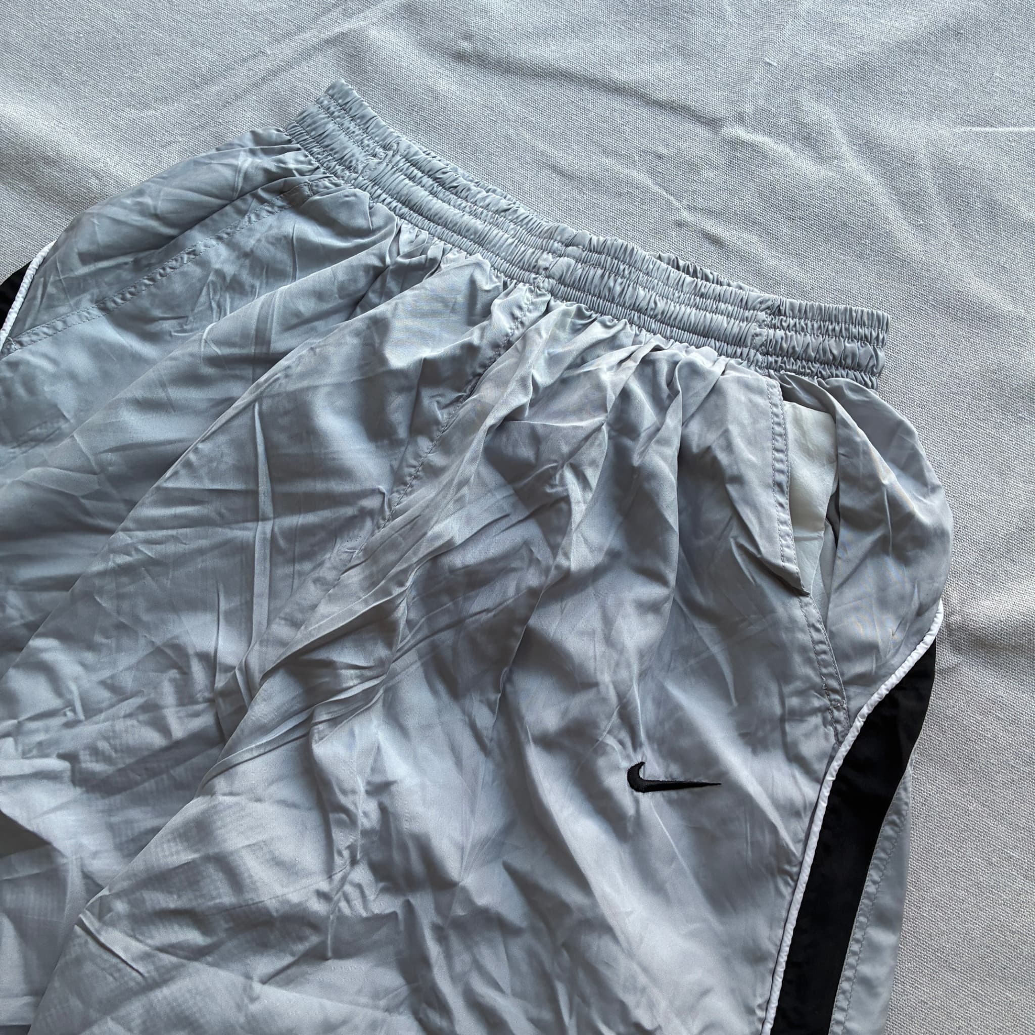 Nike Vintage Nylon Track Shorts Grey Side Stripe Drawstring Hem Size L — photo 3 of 6