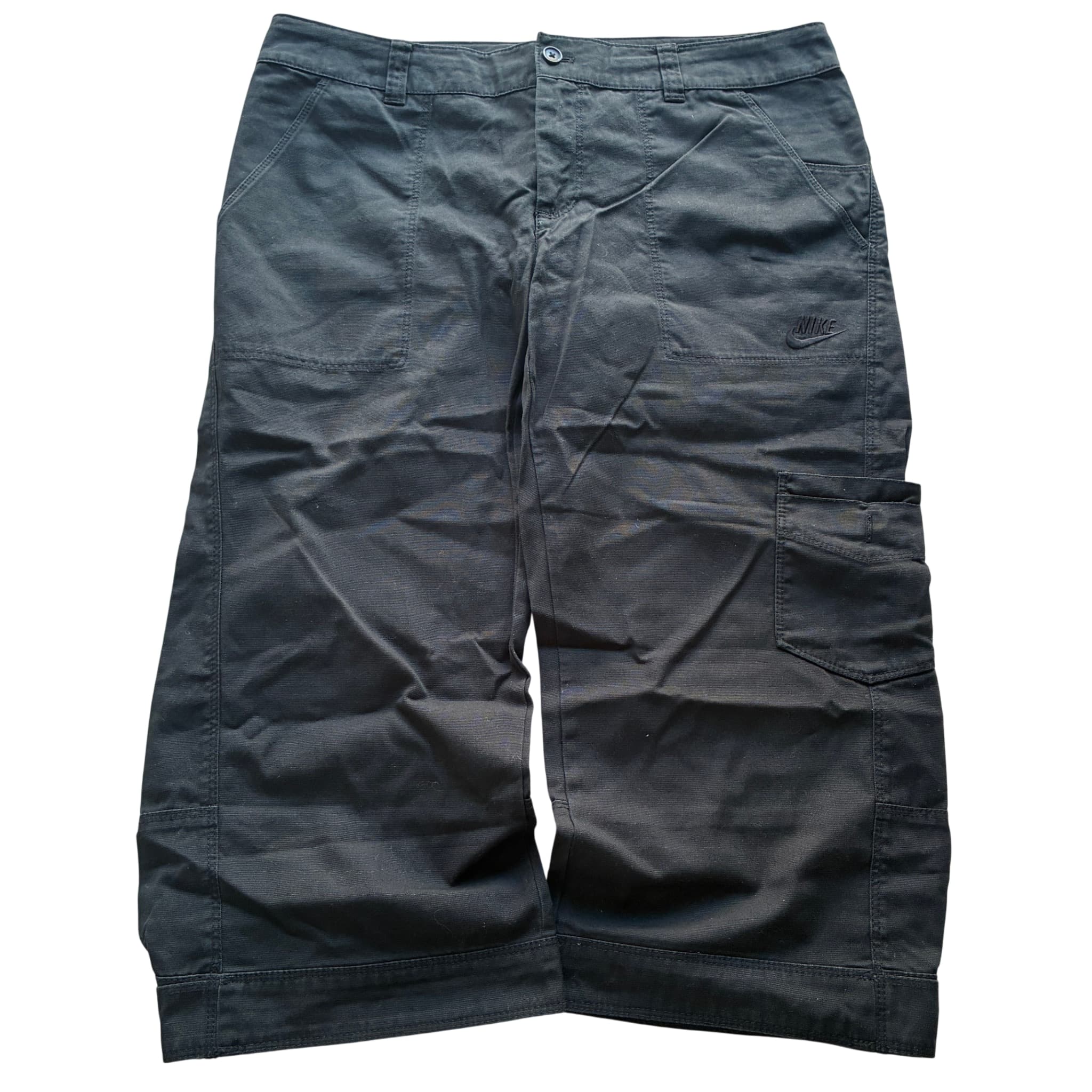 Nike Women's Black Cargo Capri Pants Size XL — photo 1 of 9