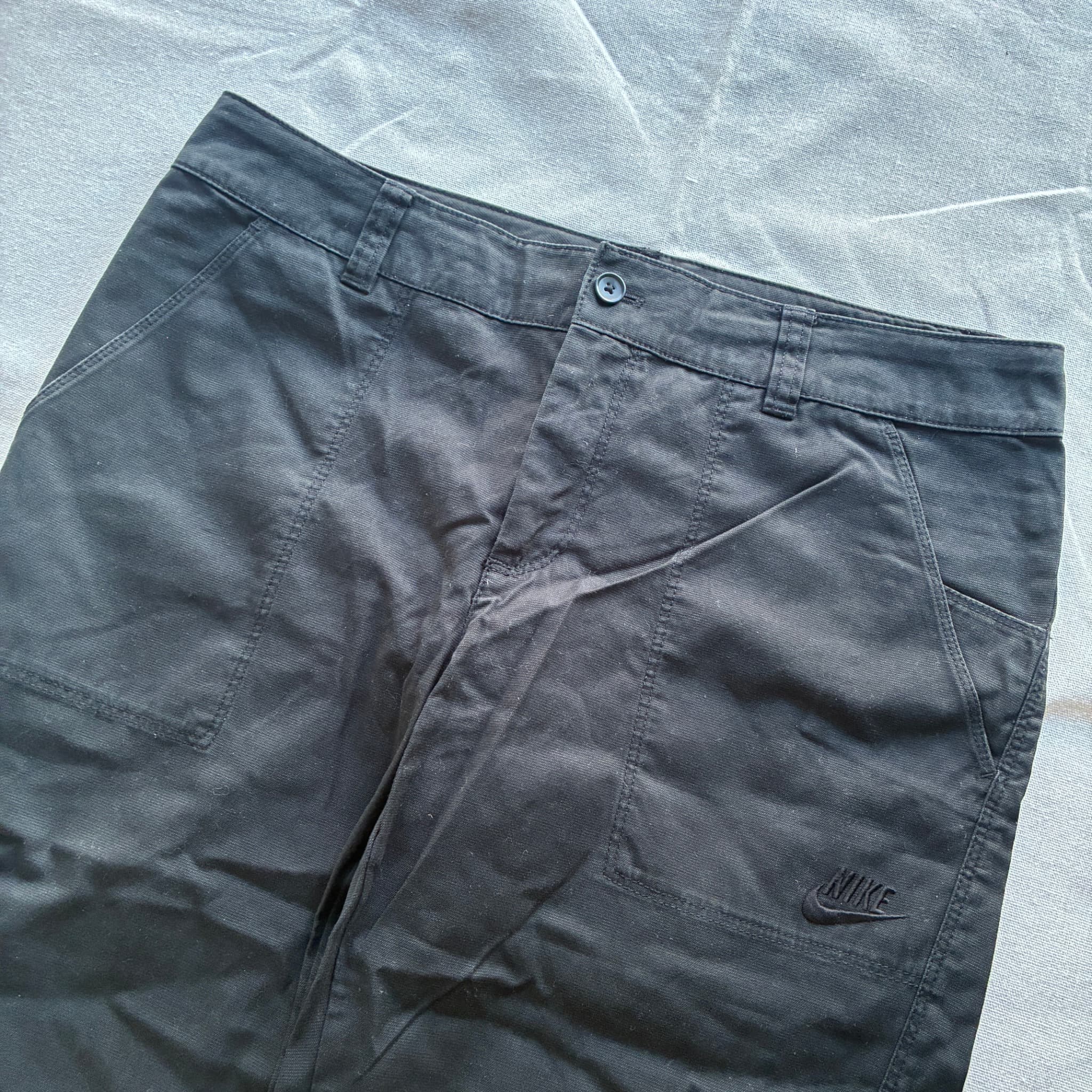 Nike Women's Black Cargo Capri Pants Size XL — photo 3 of 9