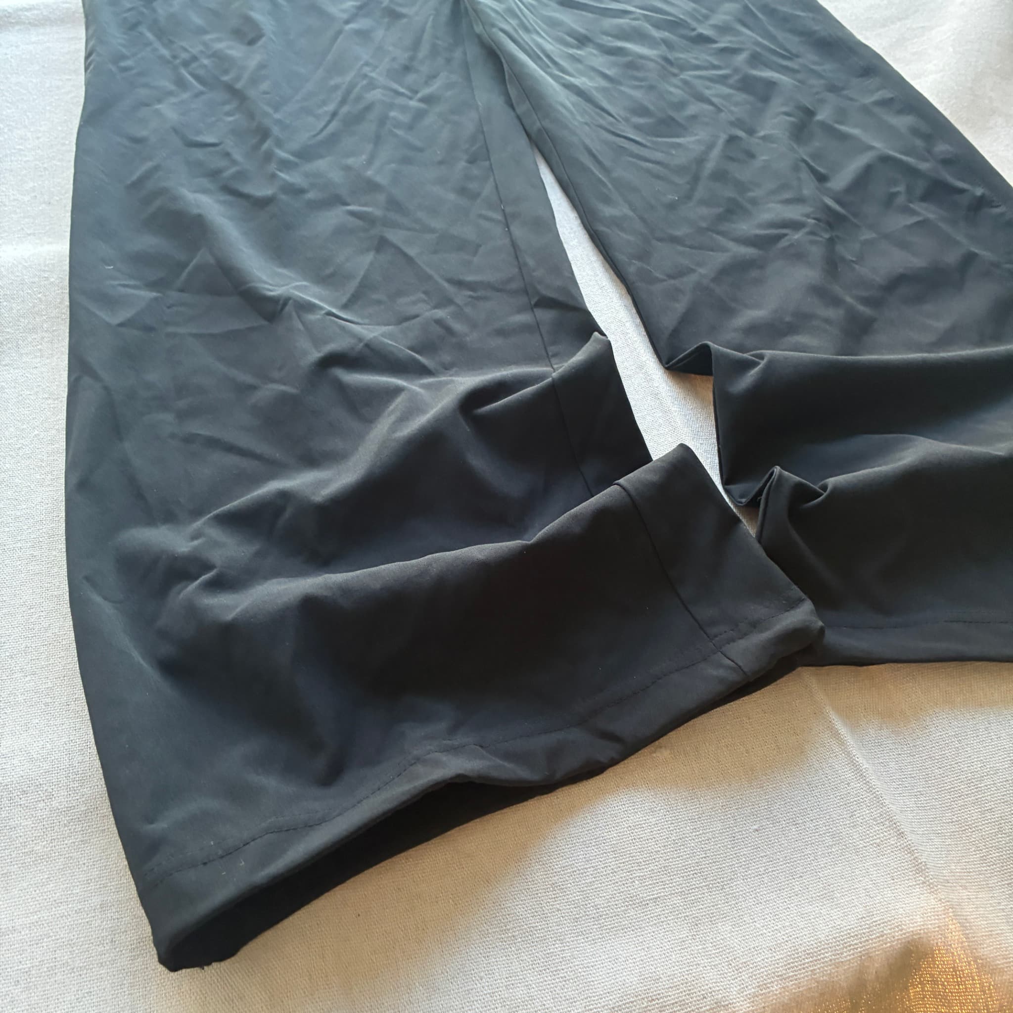 Nike Women's Black Wide Leg Athletic Pants Size L — photo 2 of 6