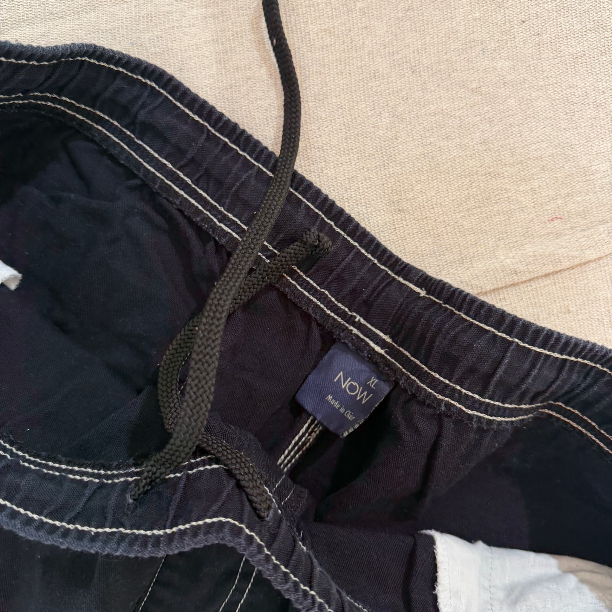 NOW Navy Blue Cotton Board Shorts With Tribal Pattern Hem Size XL — photo 4 of 7