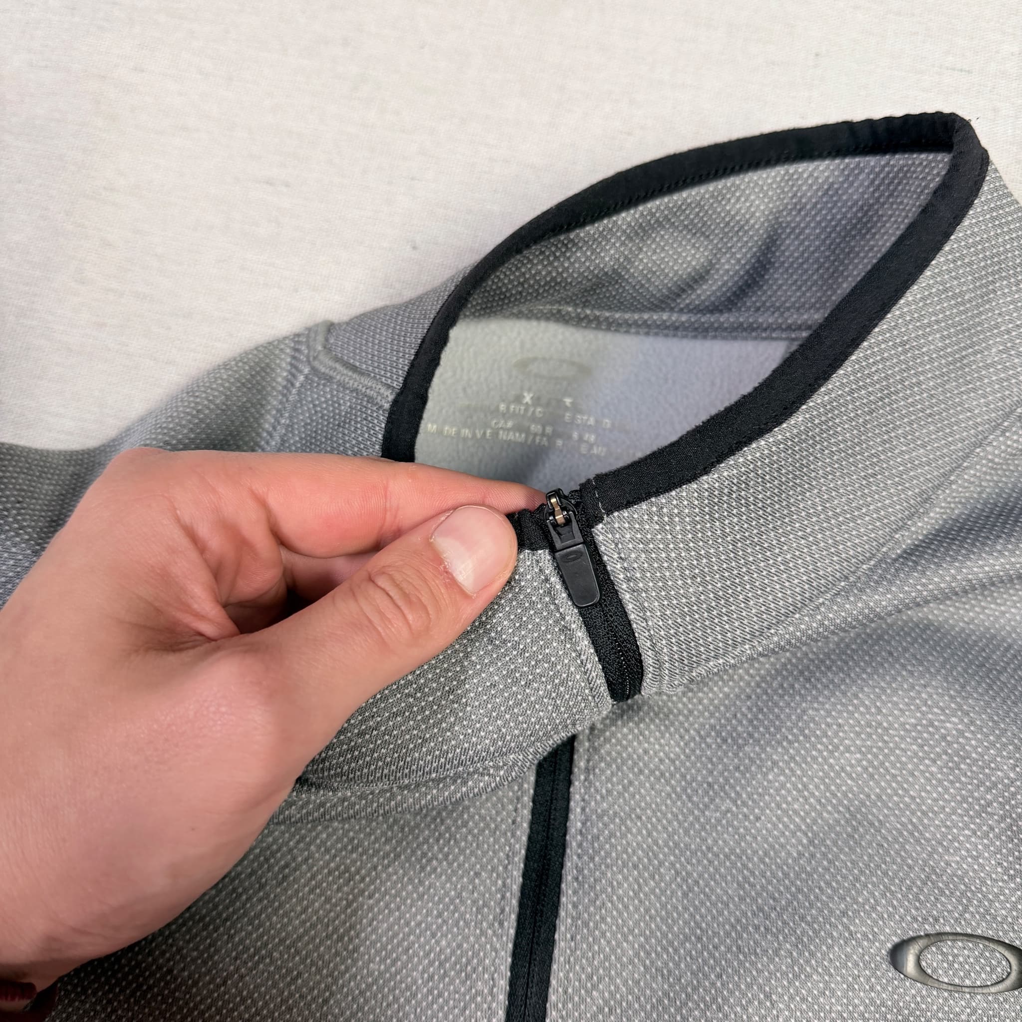 Oakley Men's Performance Quarter-Zip Pullover Grey Size XXL — photo 3 of 9