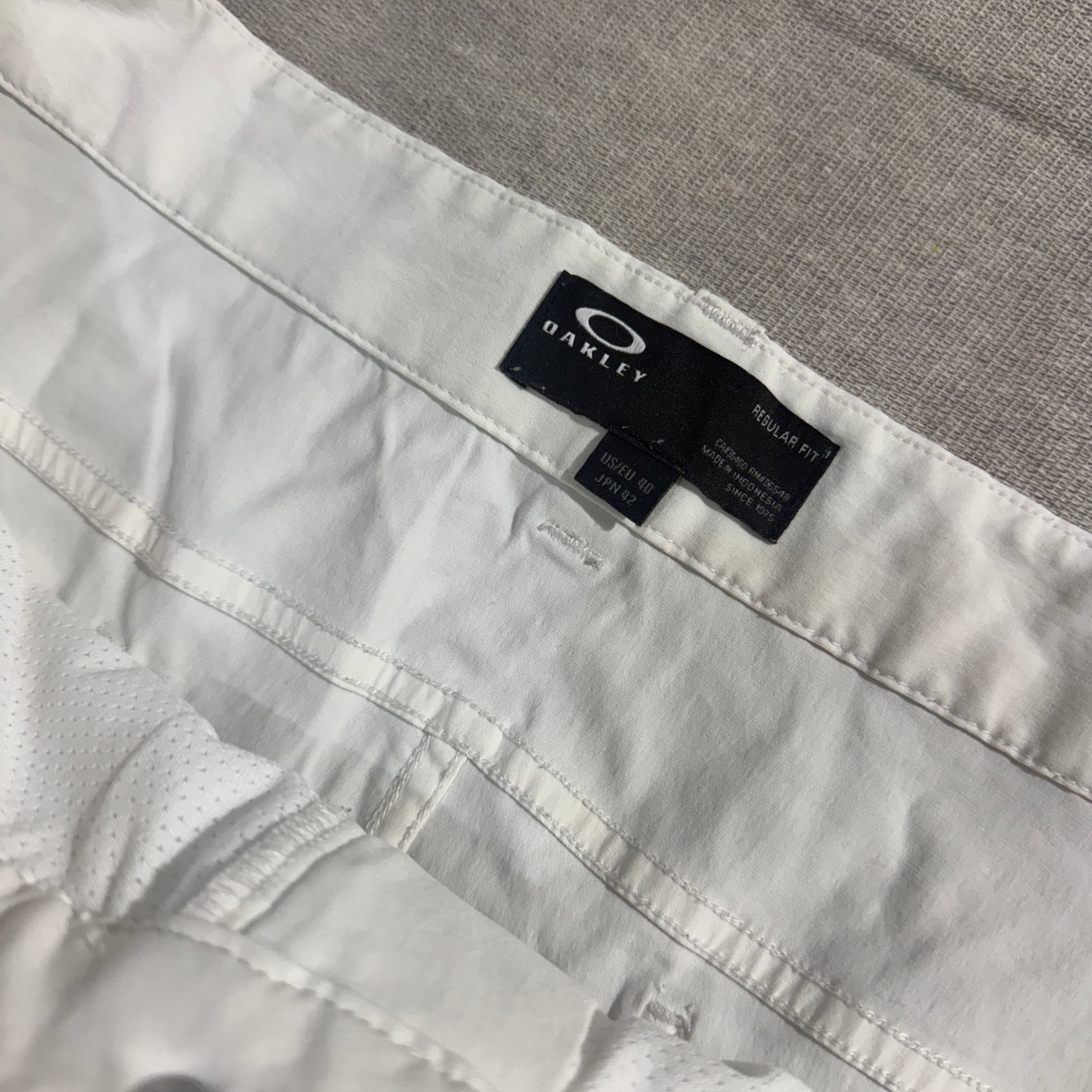Oakley Men's White Casual Performance Shorts Size 40 — photo 4 of 6