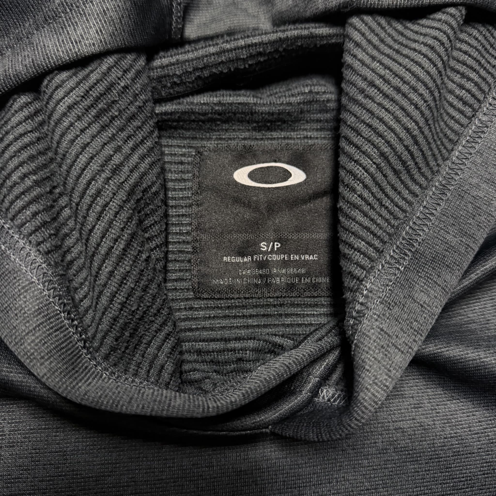 Oakley Performance Tech Hoodie Black Pullover Size S — photo 4 of 8
