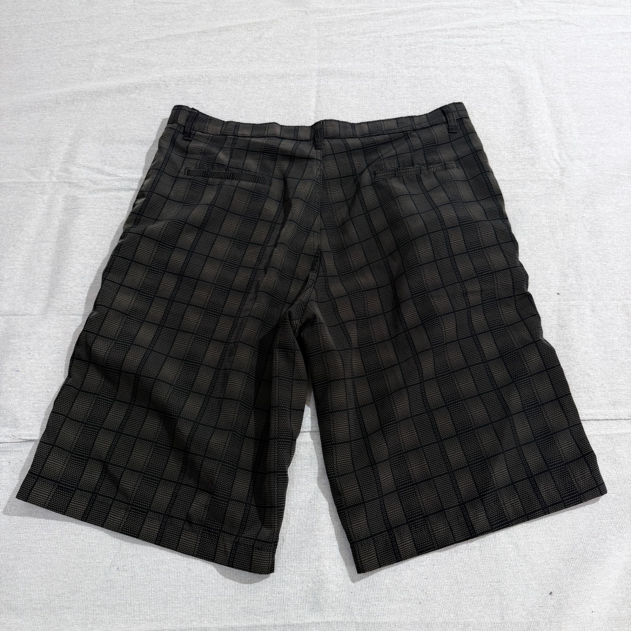 Old Navy Men's Plaid Walk Shorts Size 40 — photo 6 of 8