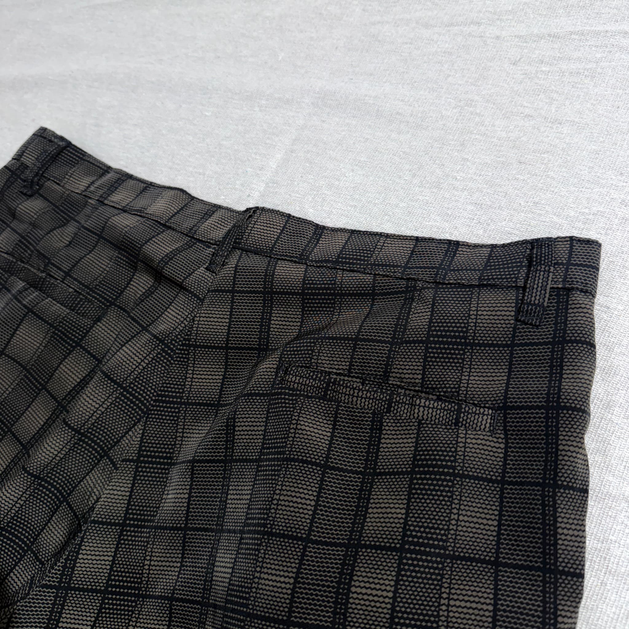 Old Navy Men's Plaid Walk Shorts Size 40 — photo 7 of 8