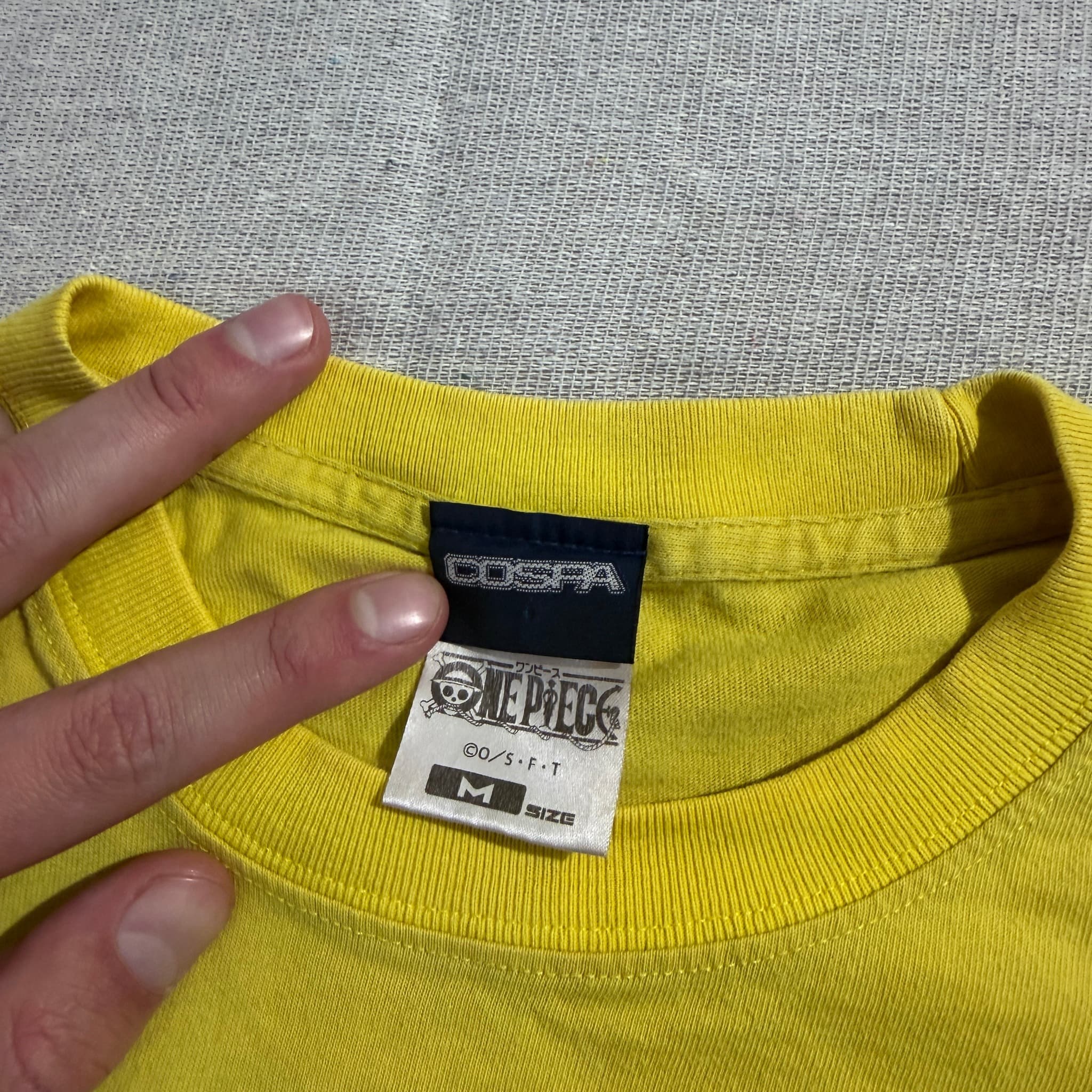 One Piece Trafalgar Law Jolly Roger T-Shirt Yellow M — photo 3 of 7