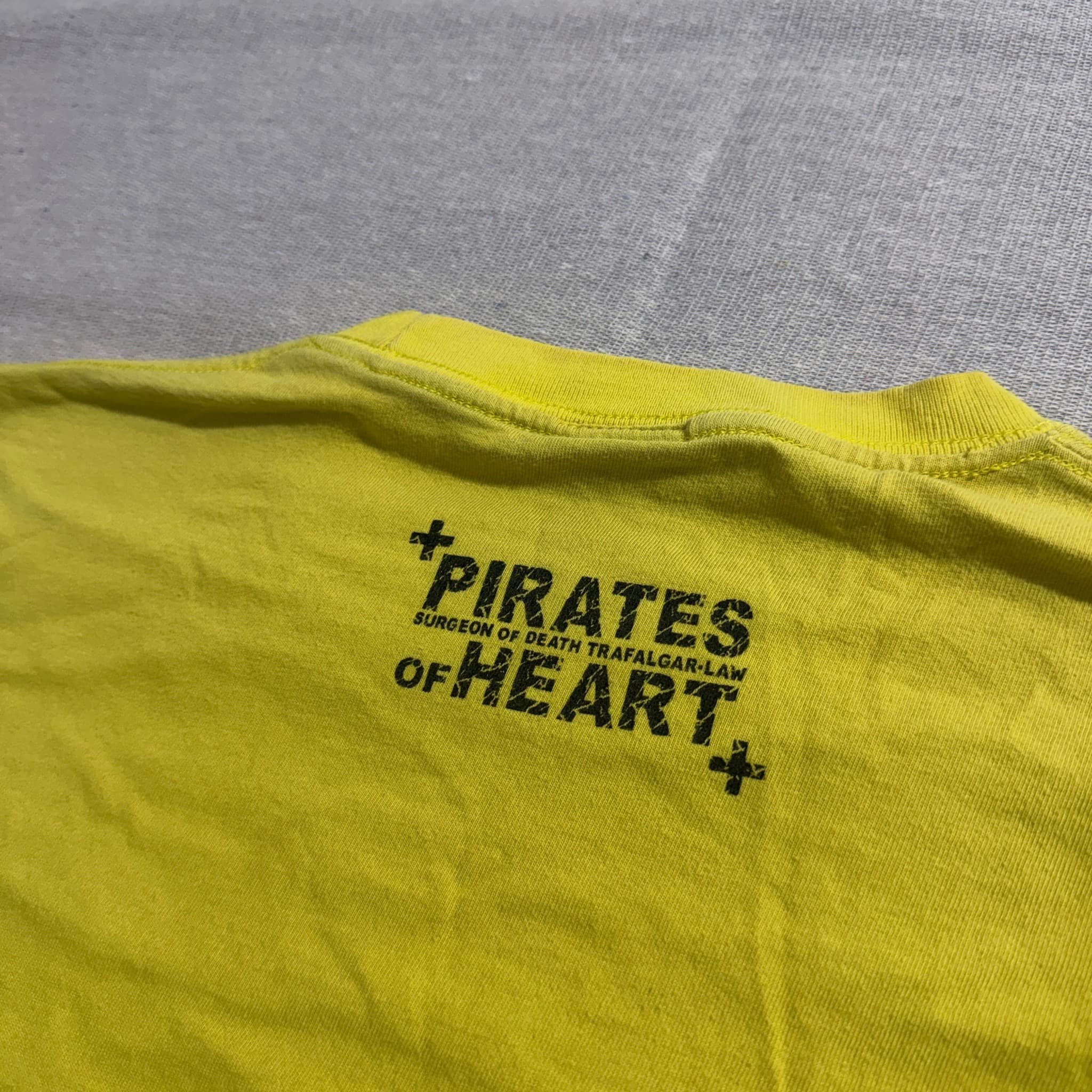 One Piece Trafalgar Law Jolly Roger T-Shirt Yellow M — photo 6 of 7