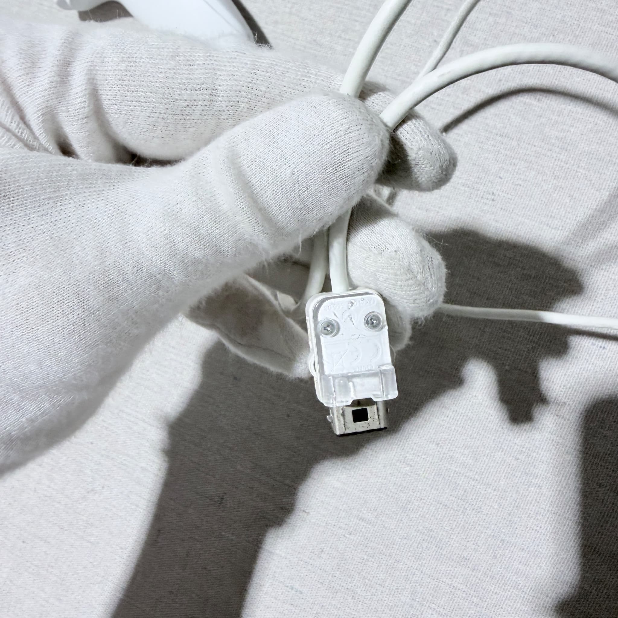 Original Nintendo Wii Nunchuk Controller White — photo 8 of 10