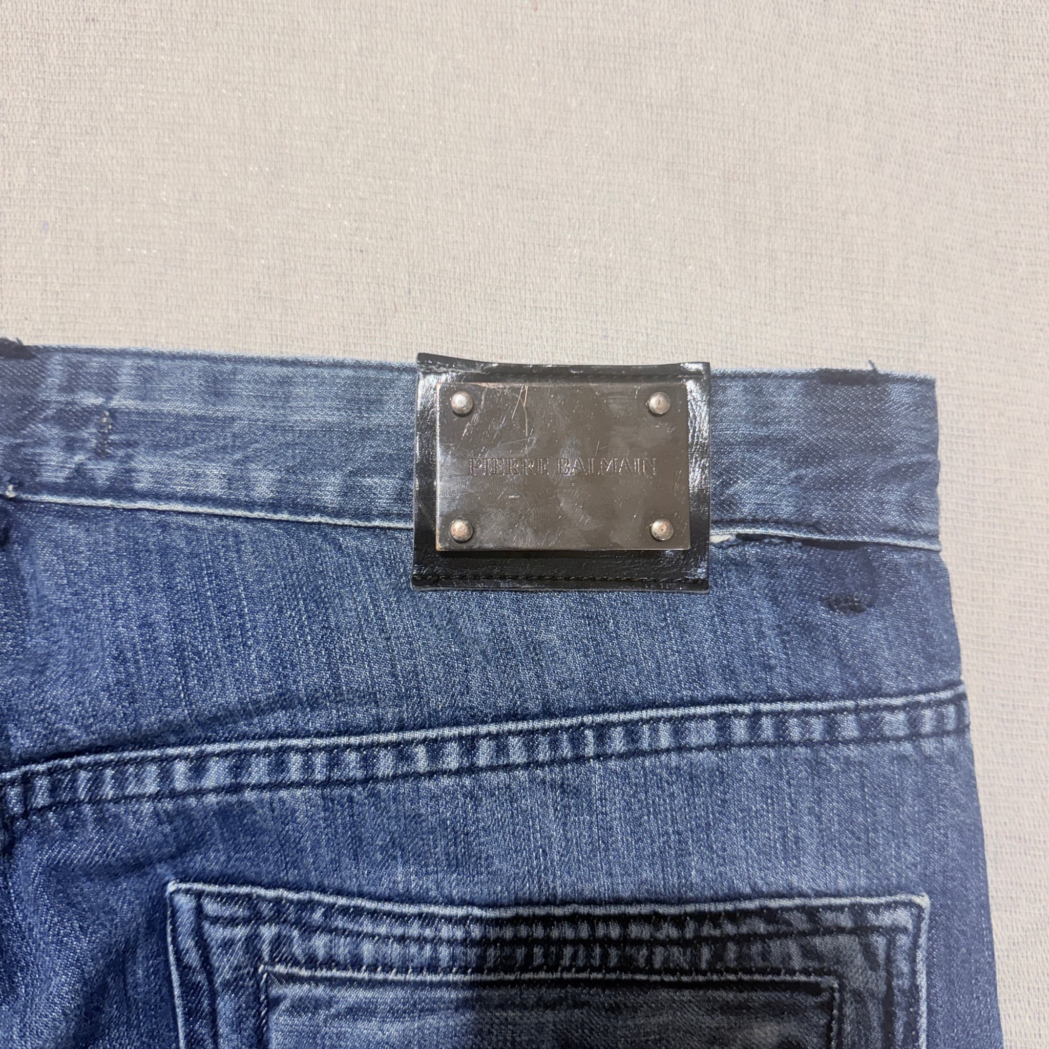 Pierre Balmain Men's Blue Denim Jeans Tapered Leg Size 35 — photo 4 of 11