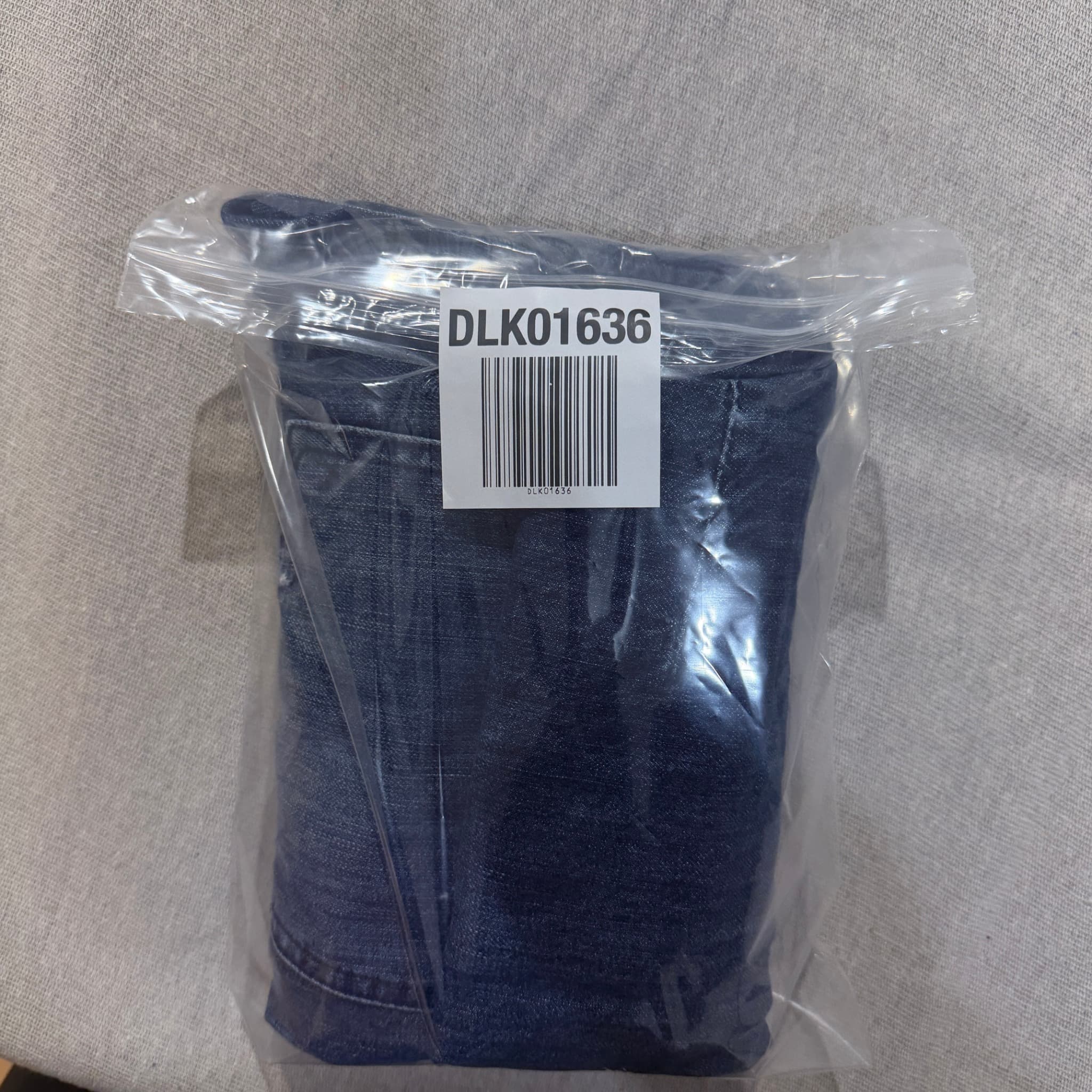Pierre Balmain Men's Blue Denim Jeans Tapered Leg Size 35 — photo 11 of 11