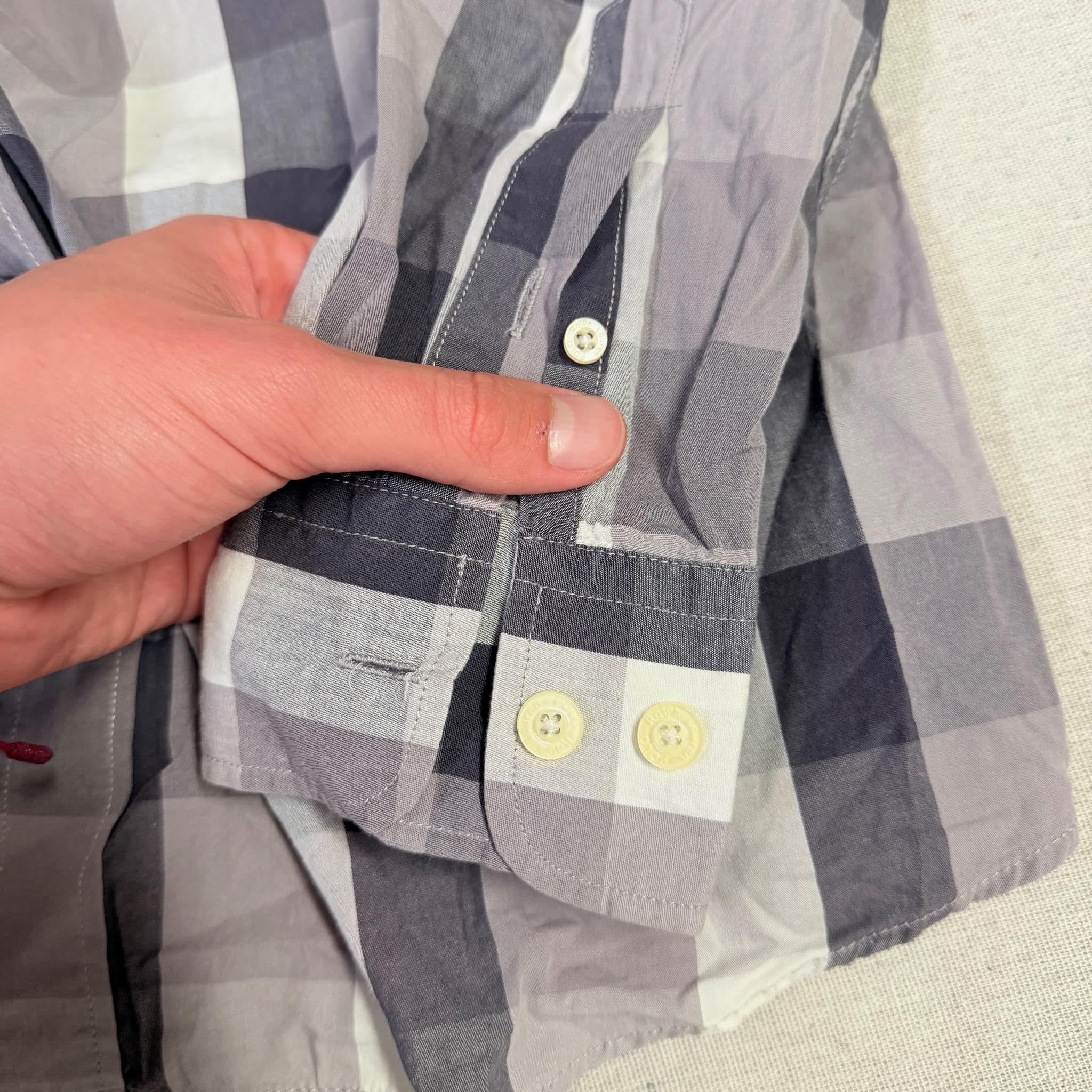 Polo Ralph Lauren Men's Grey White Plaid Long Sleeve Button-Down Shirt Medium — photo 5 of 7