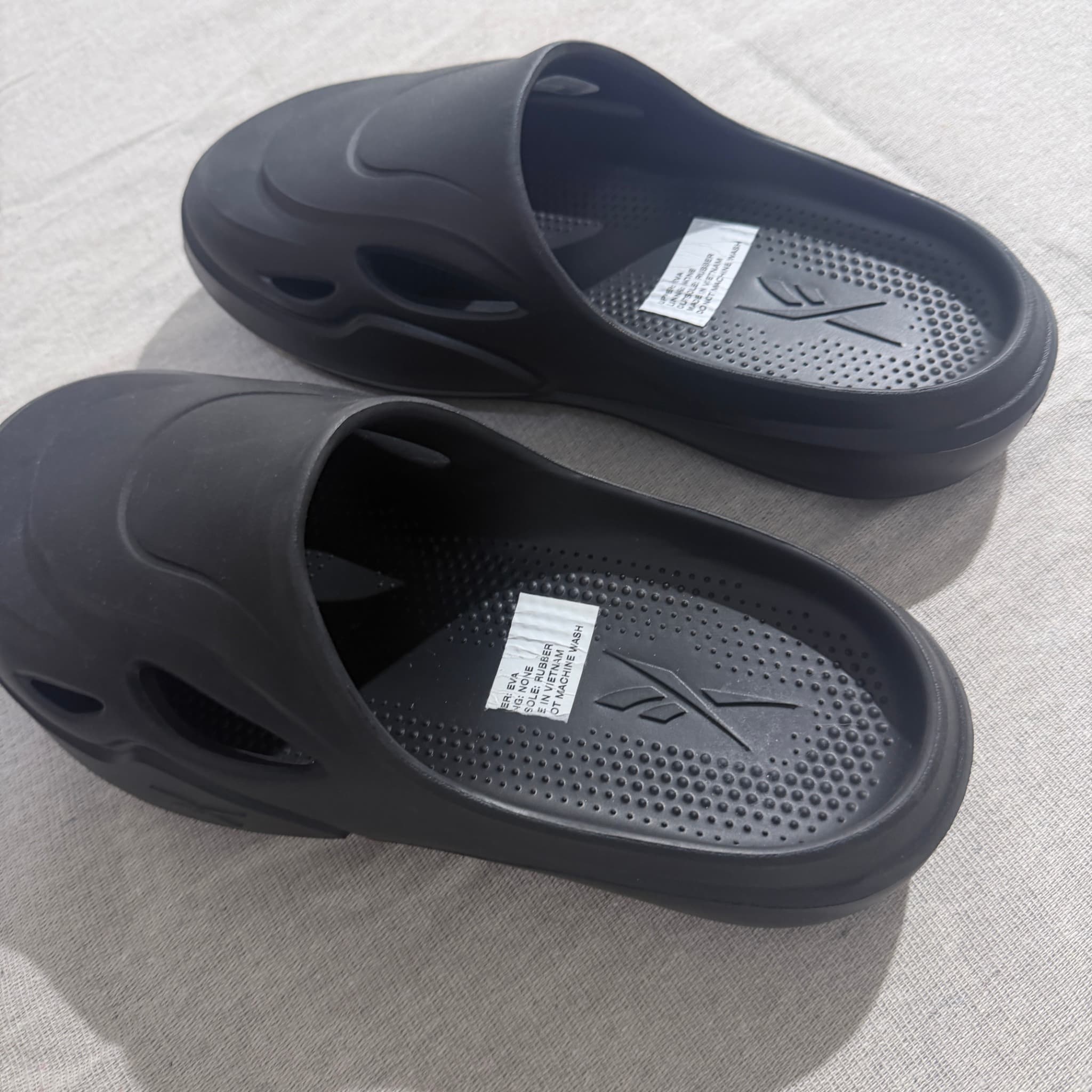 Reebok Beatnik Slides Black — photo 3 of 7