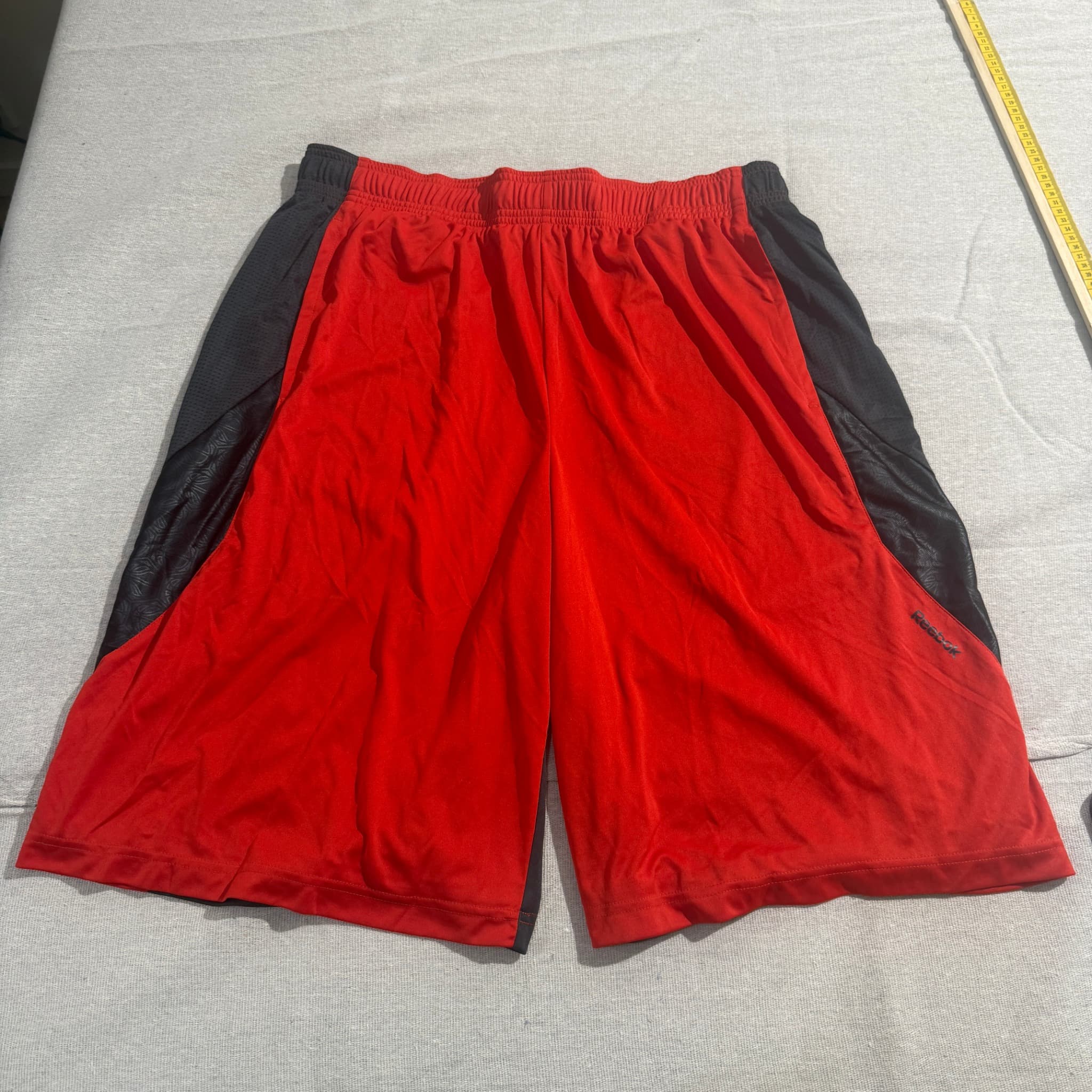 Reebok Men's Athletic Basketball Shorts Red Black — photo 1 of 7