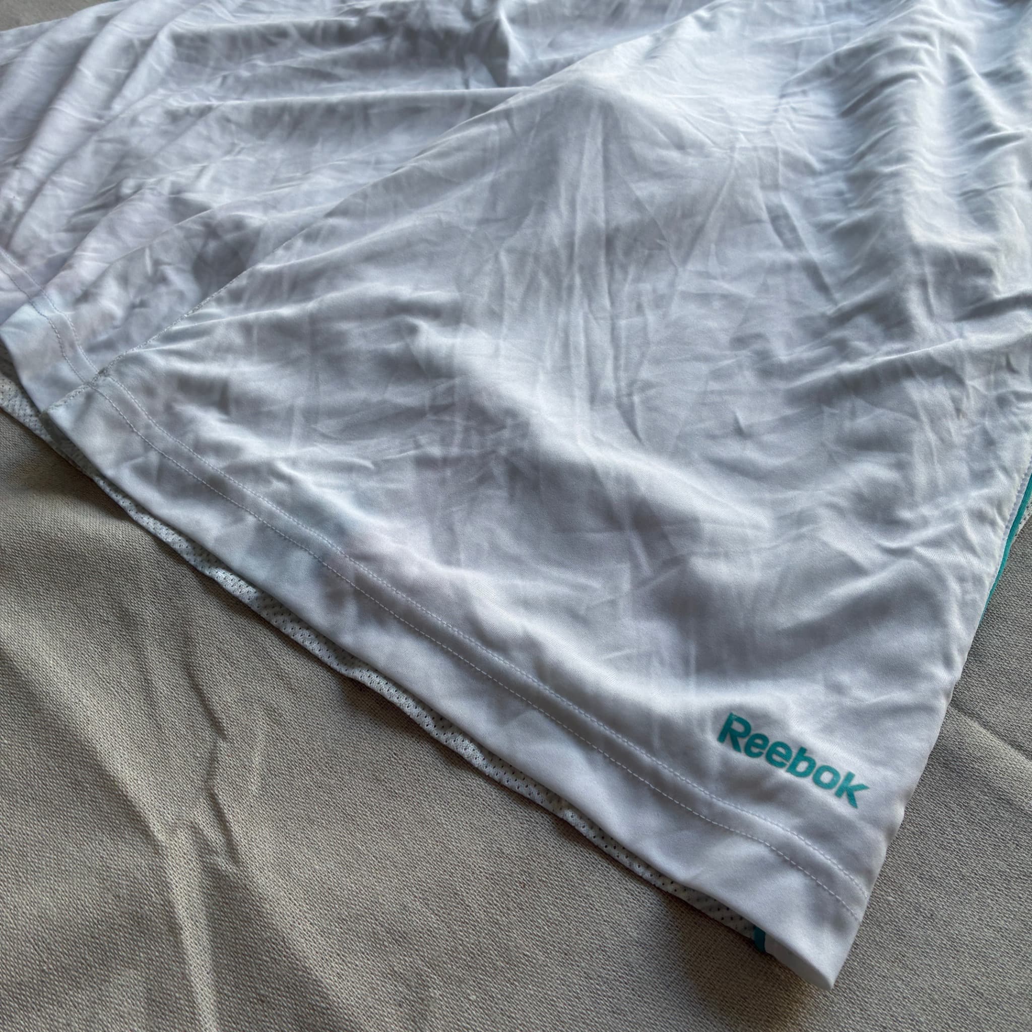 Reebok Men's Athletic Basketball Shorts White With Teal Trim — photo 2 of 7