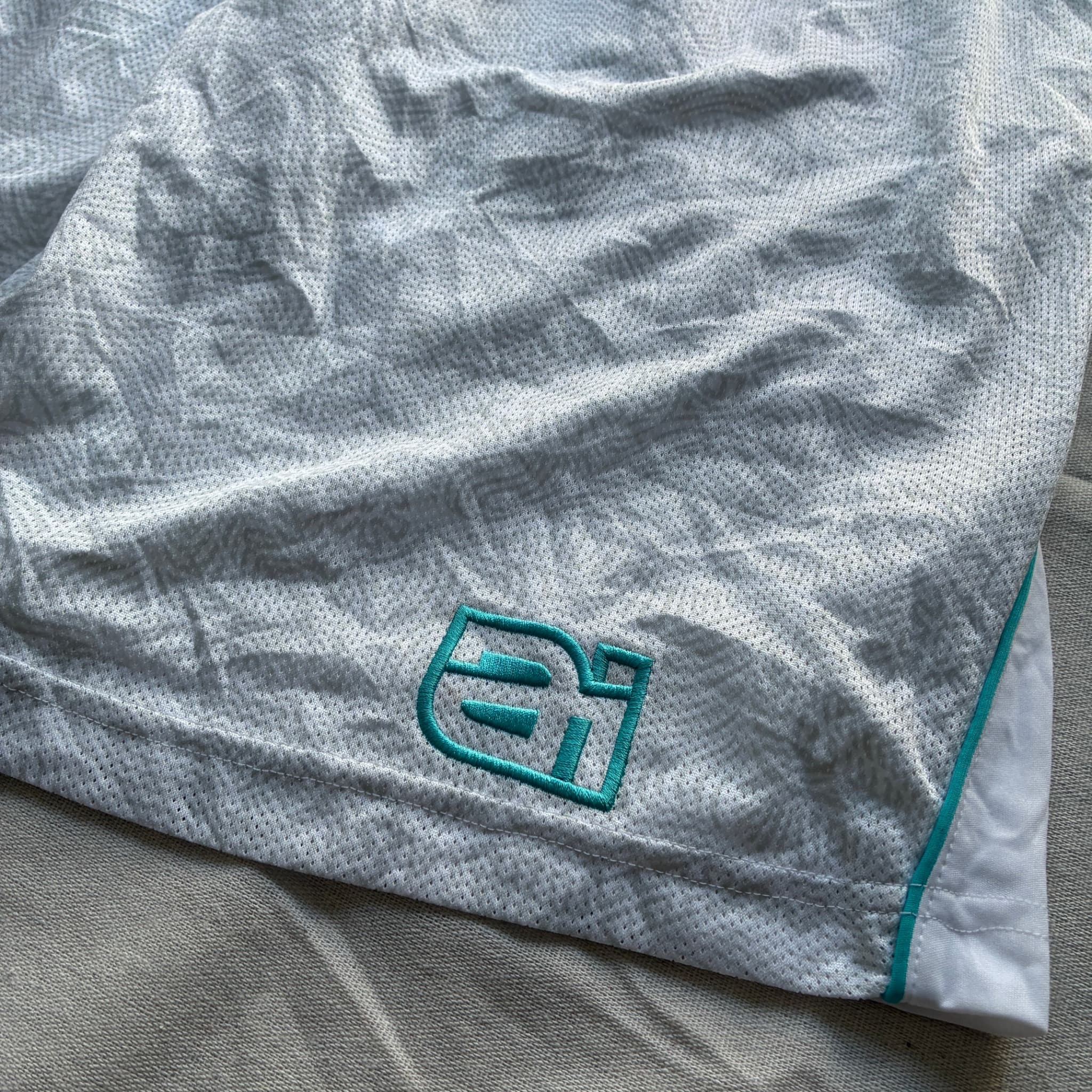 Reebok Men's Athletic Basketball Shorts White With Teal Trim — photo 6 of 7