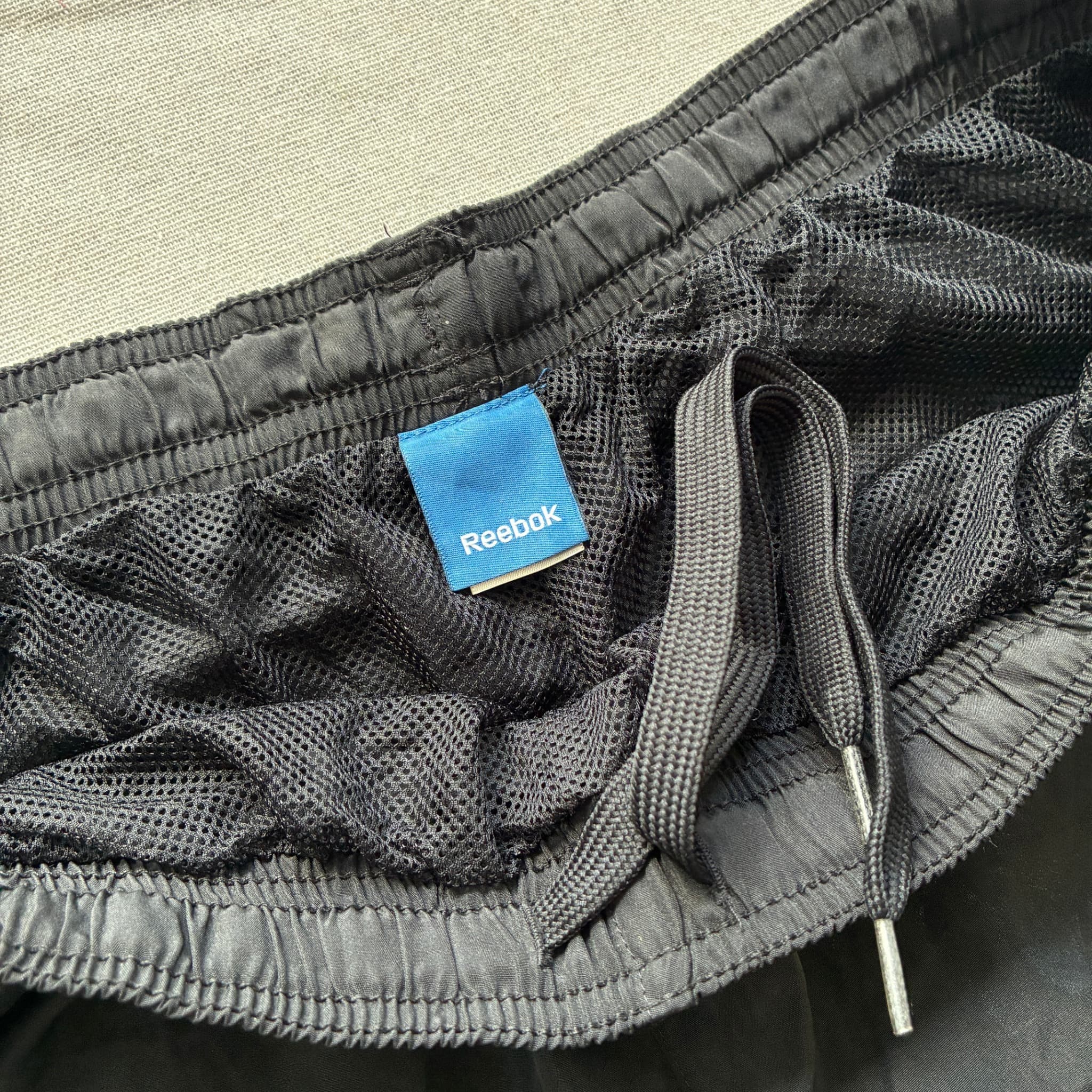 Reebok Men's Black Nylon Athletic Shorts Baggy Vintage 2000s Release — photo 4 of 7