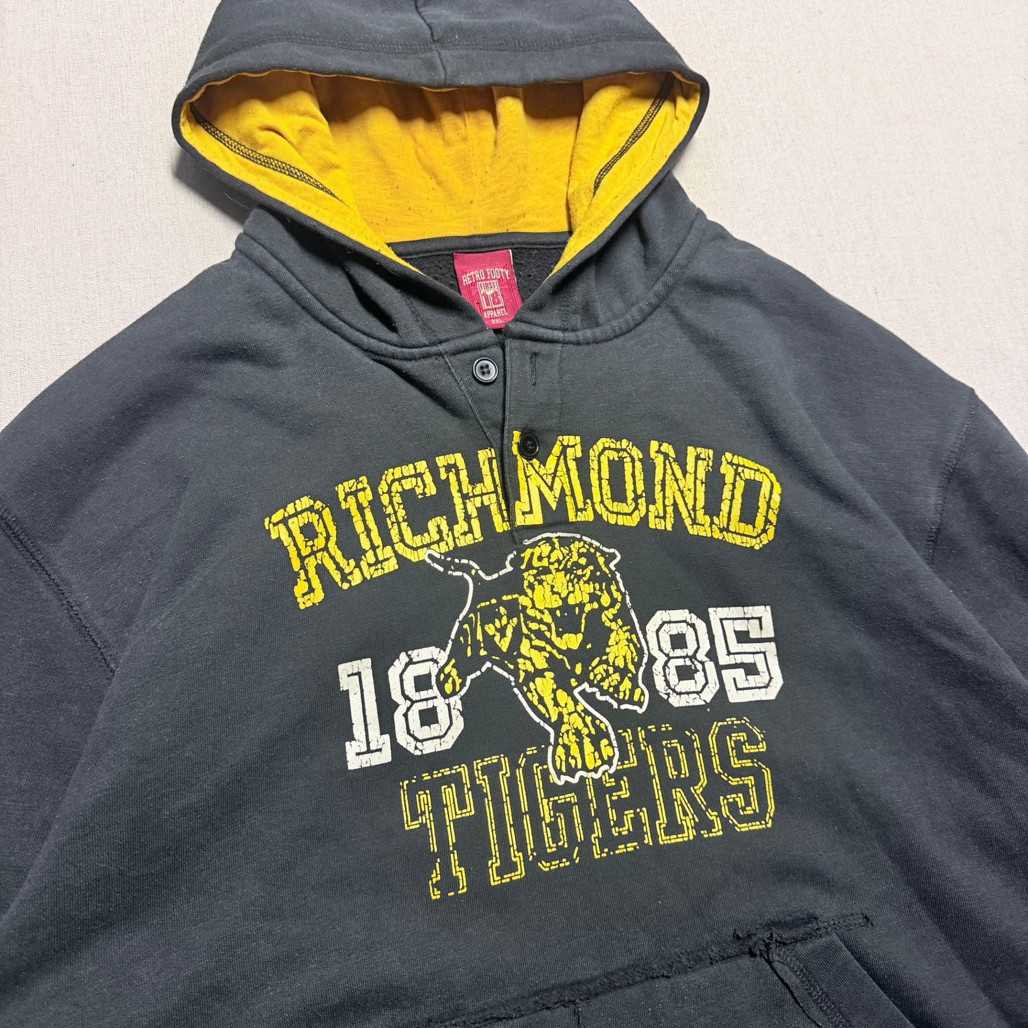 Retro Footy Richmond Tigers 1885 Hoodie Black Yellow Men's 3XL — photo 2 of 9