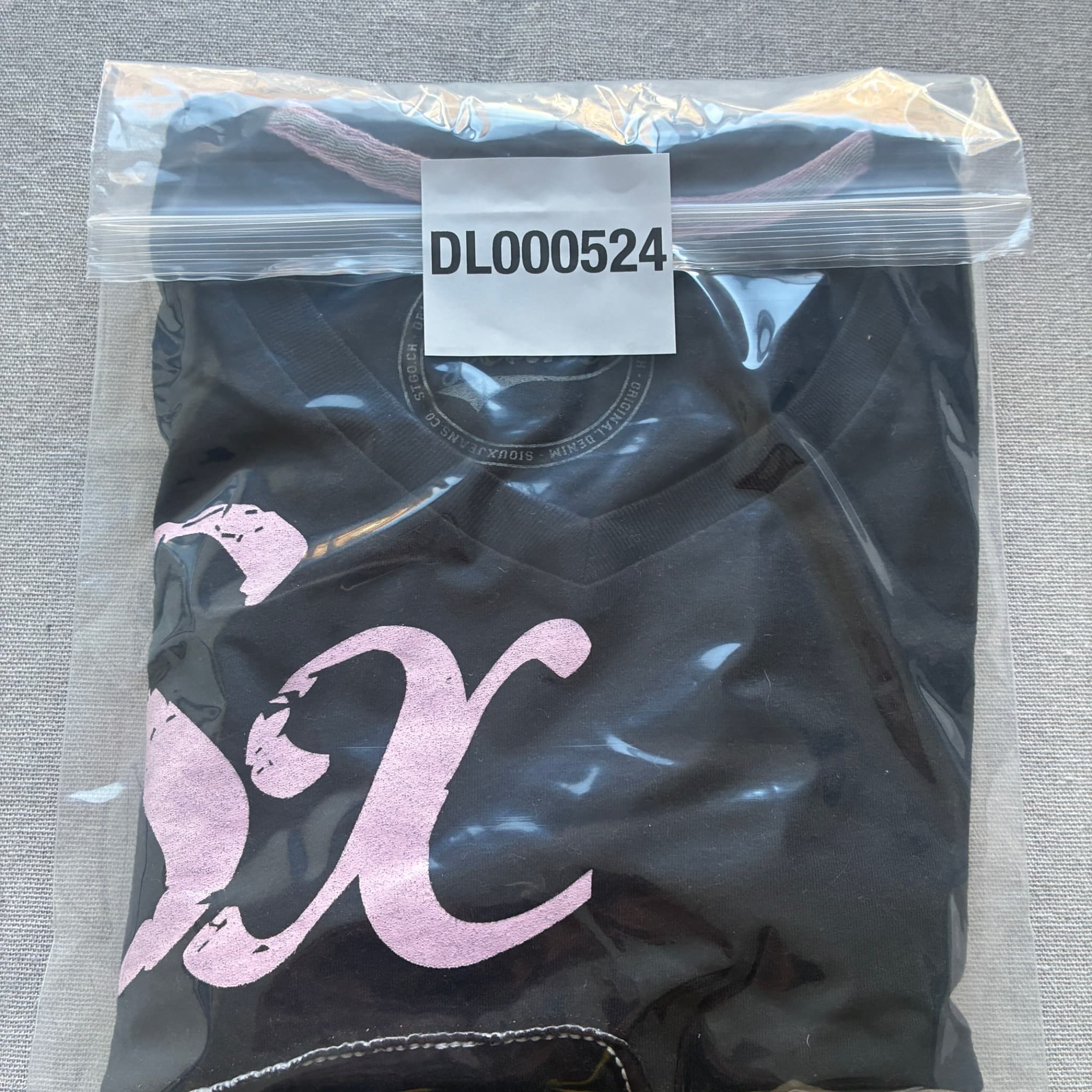 Sioux Jeans V-Neck Graphic T-Shirt Black XL — photo 7 of 7