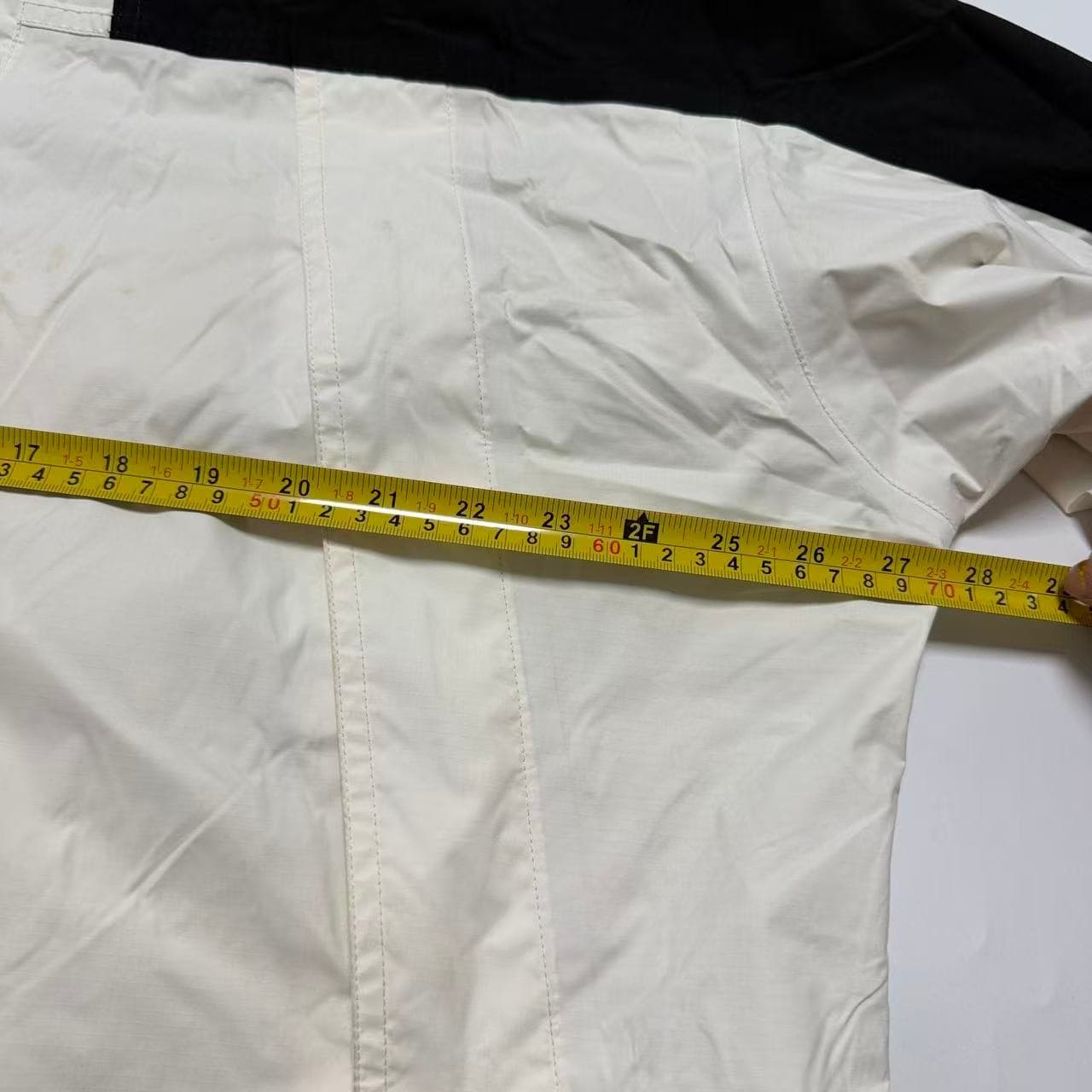 The North Face Mountain Light Jacket White Black — photo 7 of 10