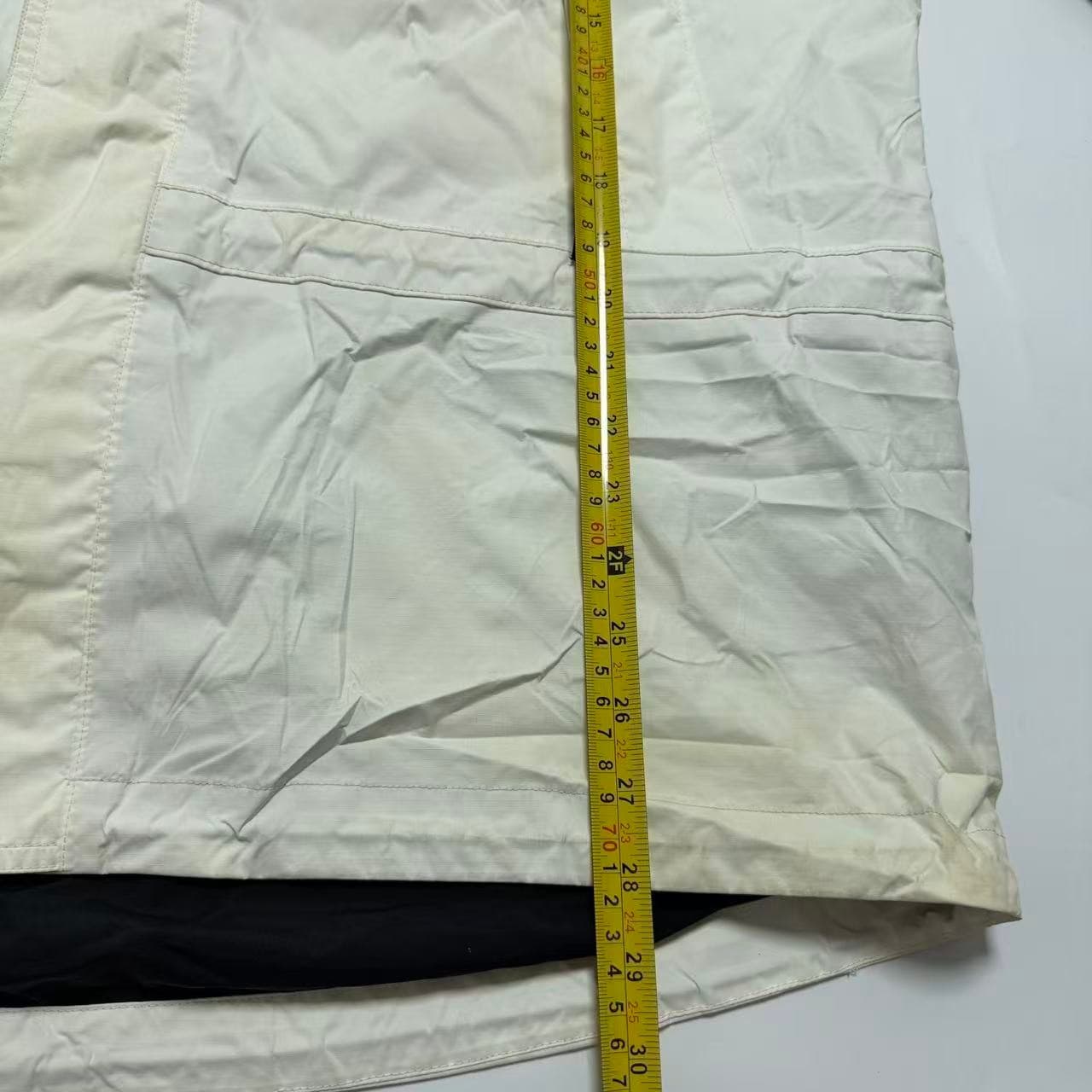 The North Face Mountain Light Jacket White Black — photo 8 of 10