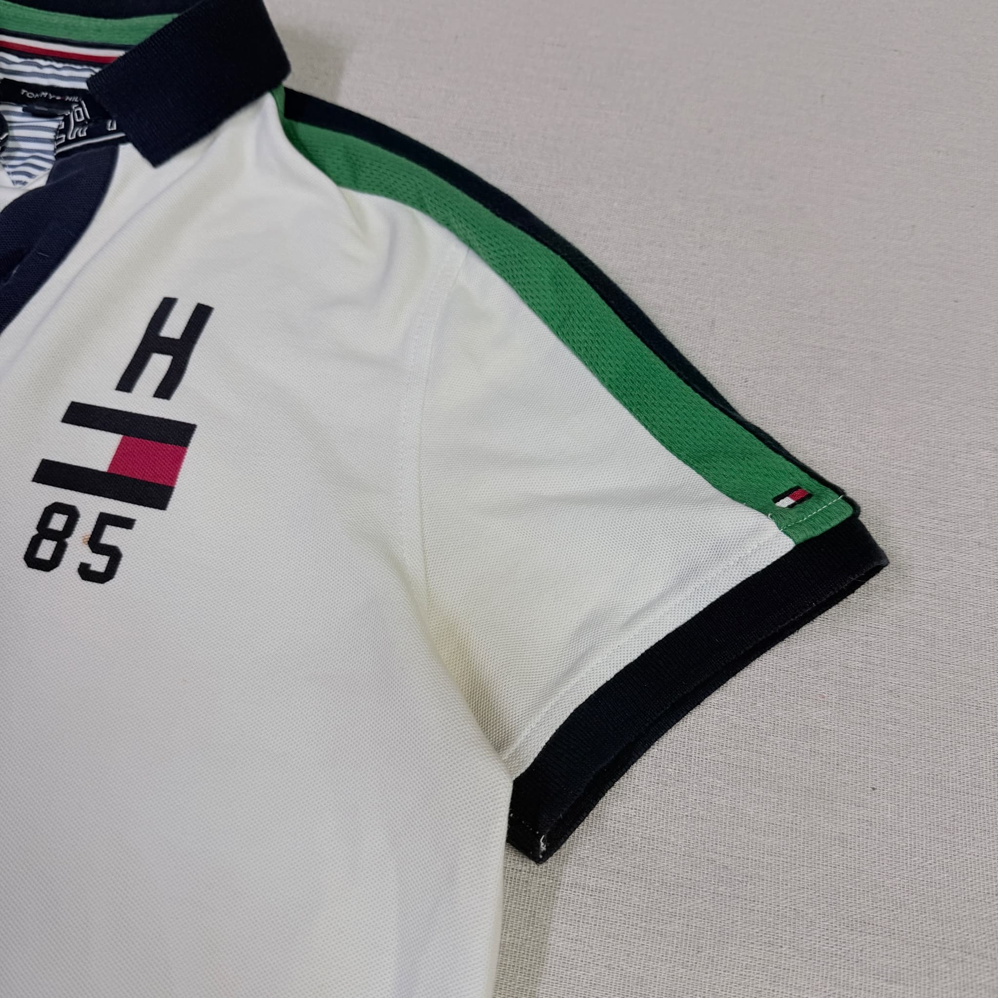 Tommy Hilfiger H85 Graphic Polo Shirt White Green Navy Men's Size S — photo 3 of 7