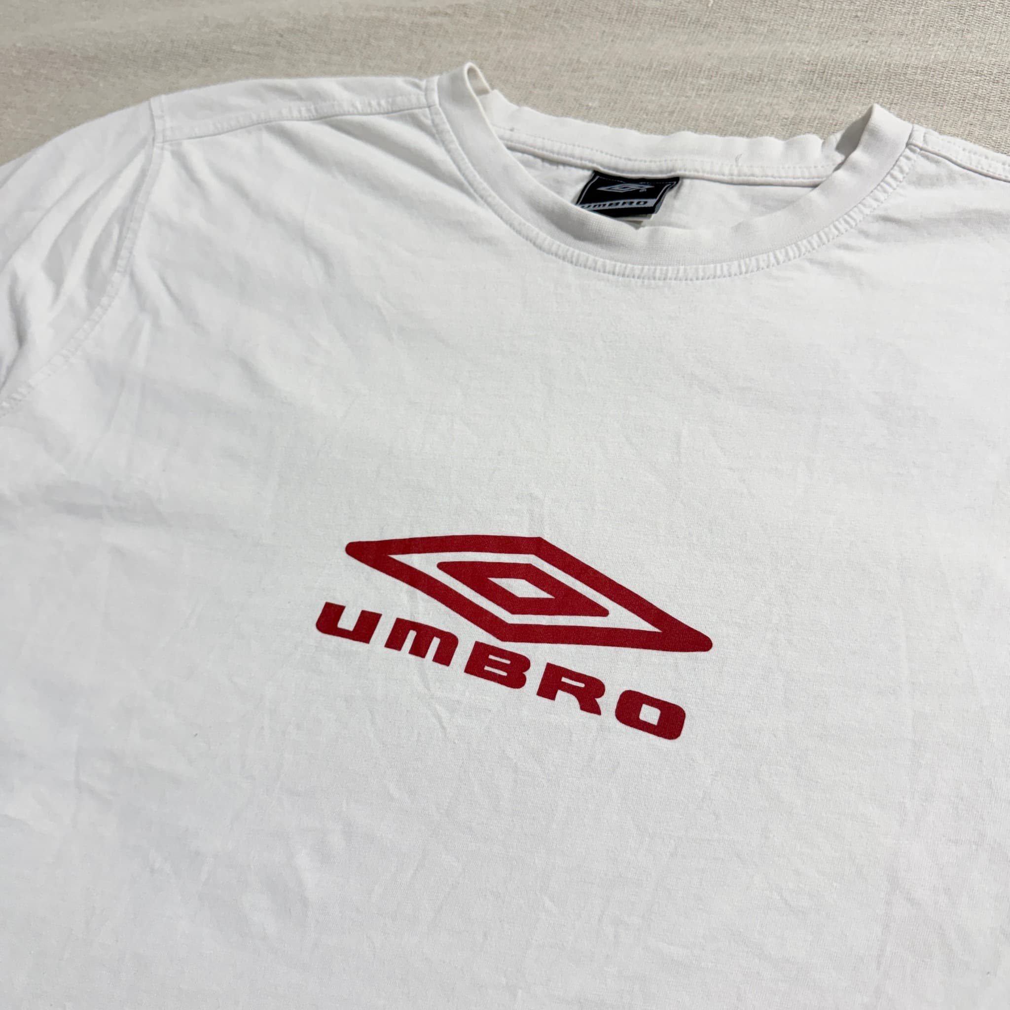 Umbro Classic Logo T-Shirt White Red Graphic Print XXL — photo 2 of 7