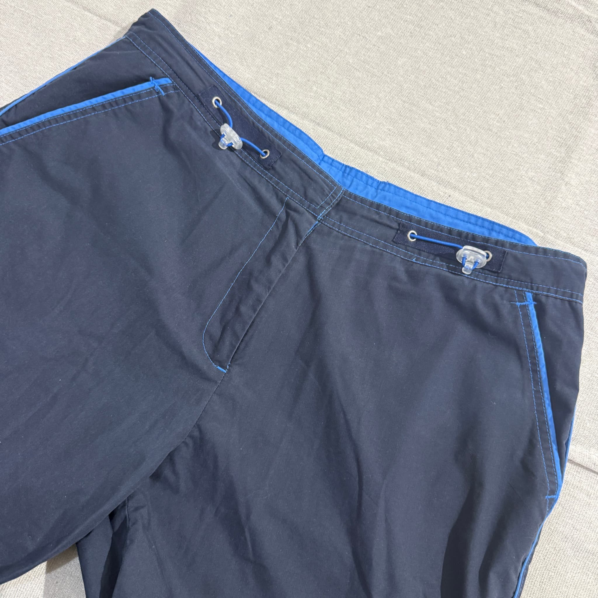 Unbranded Navy Blue Performance Shorts With Blue Piping — photo 3 of 6