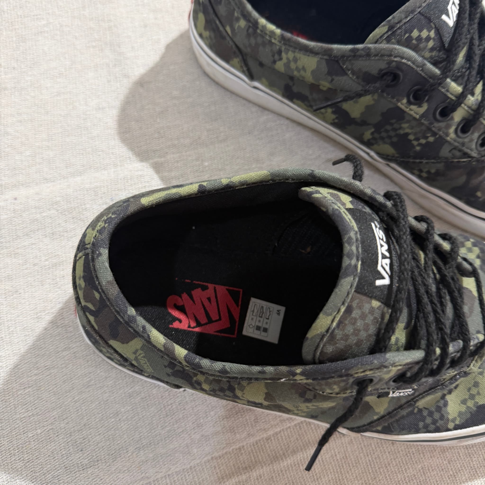 Vans Atwood Low Digital Camo Sneakers Men's Size 9 US — photo 3 of 8