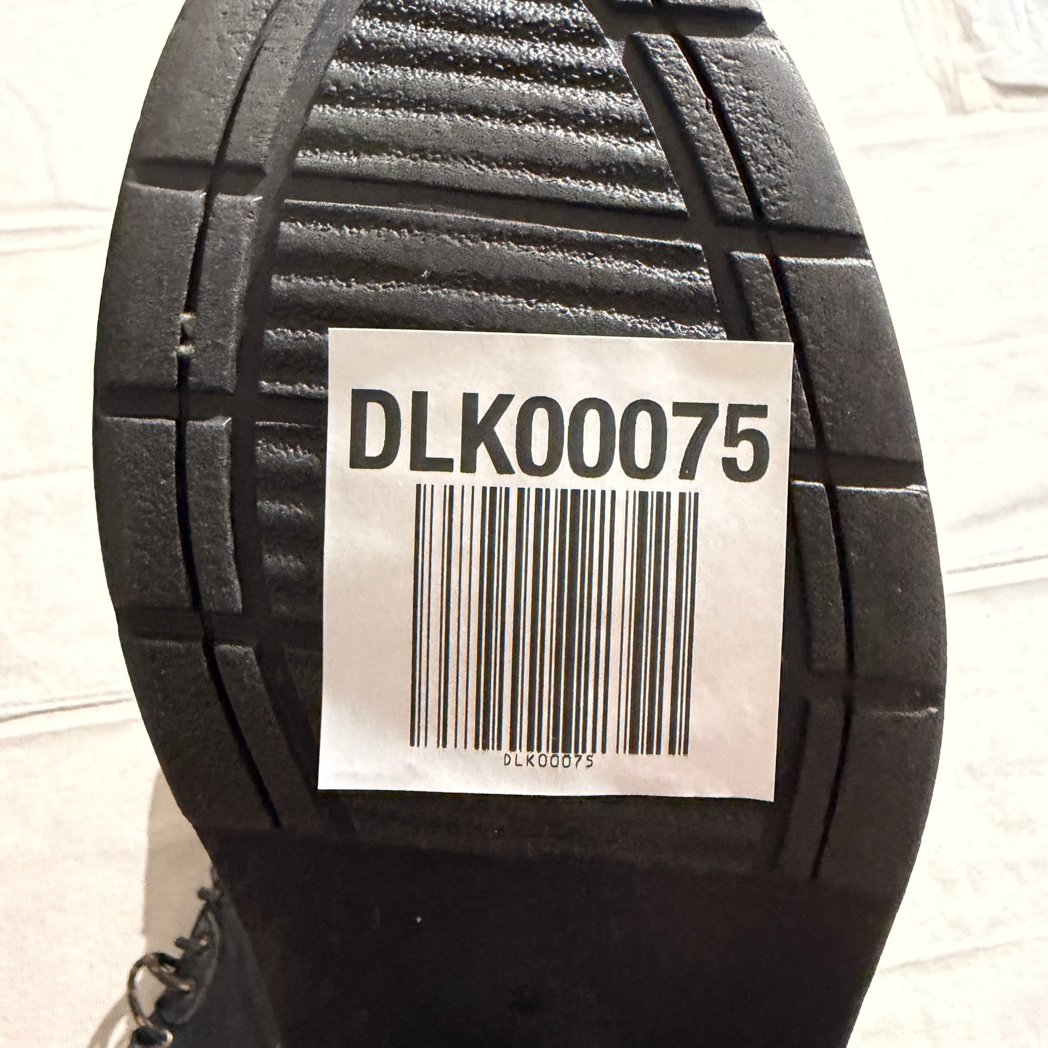 VINCCI Black Leather Cap-Toe Ankle Boots — photo 11 of 11