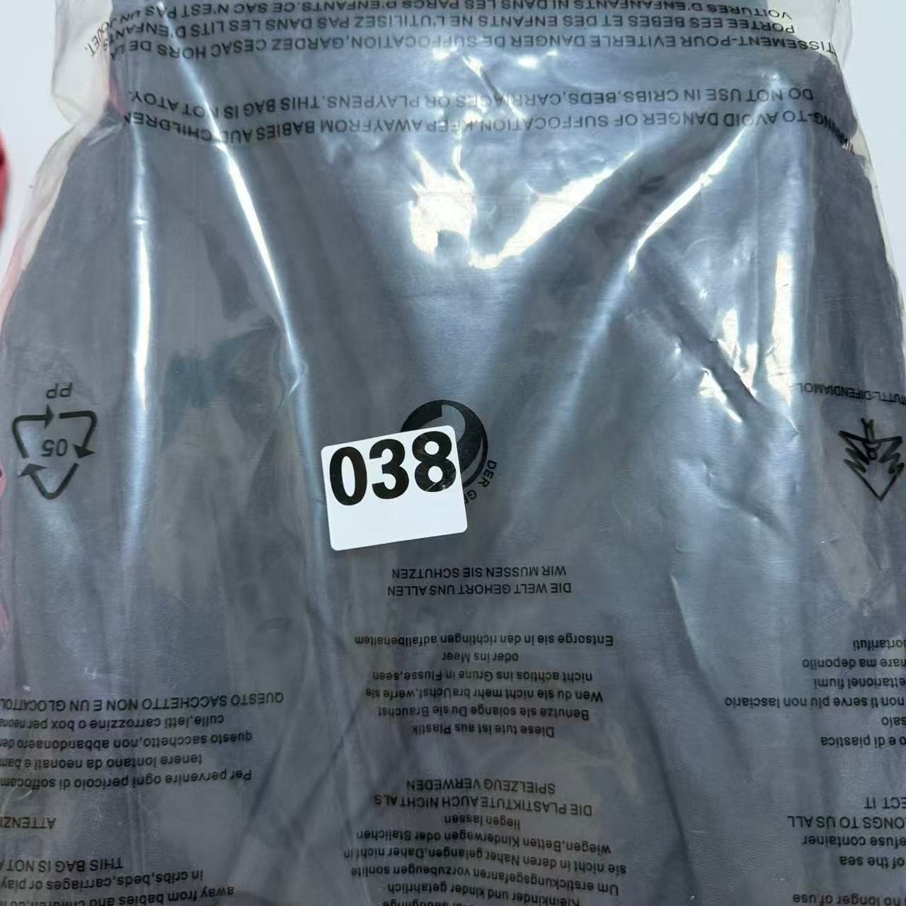 Vintage 2000s Adidas Black Track Pants Women's L — photo 10 of 10