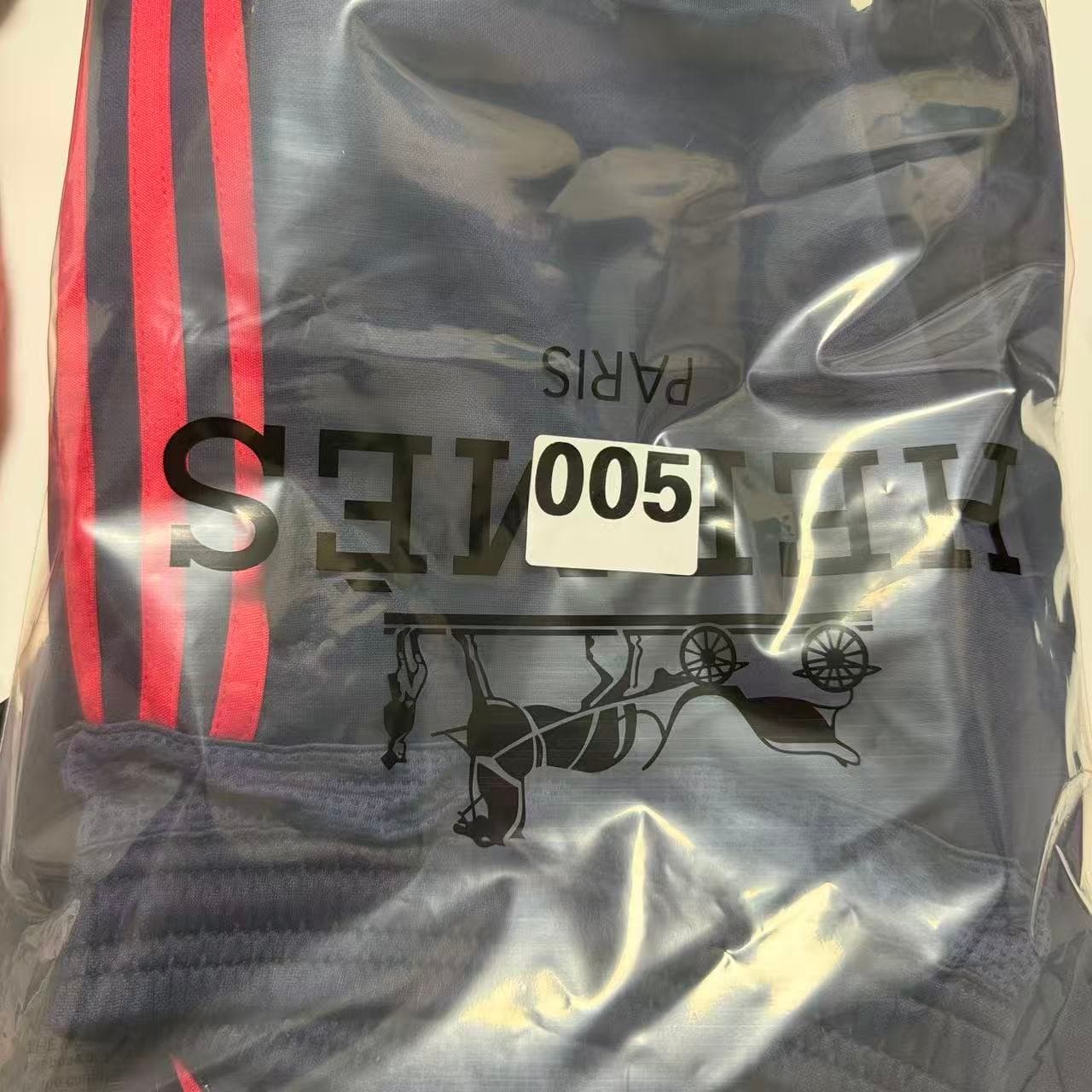 Vintage 2000s Adidas Manchester United Track Pants — photo 12 of 12