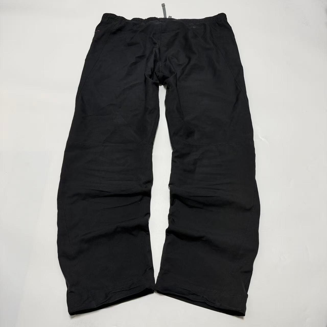 Vintage 2000s Nike Black Track Pants — photo 2 of 9
