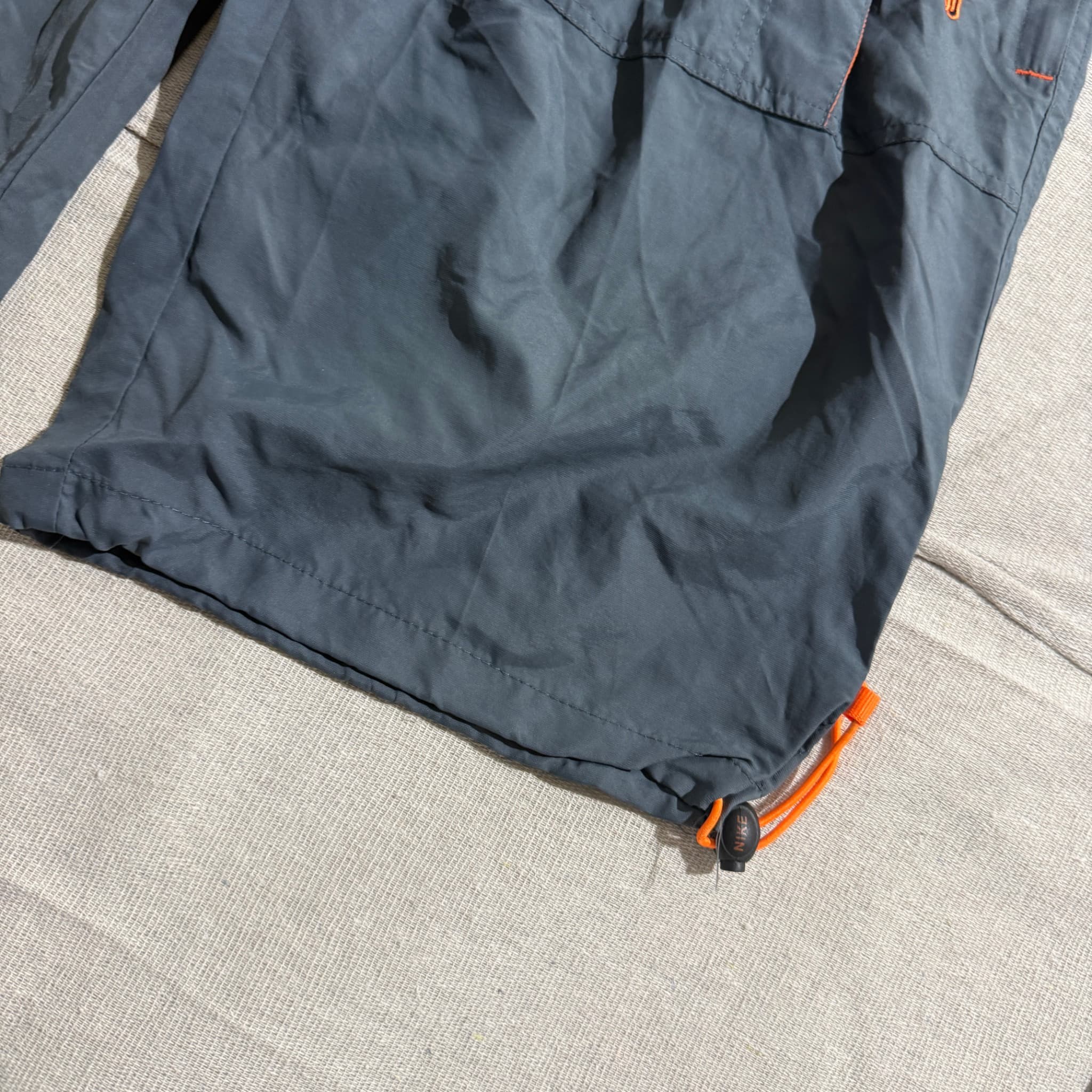 Vintage ACG Cargo Capri Shorts Dark Grey — photo 2 of 6