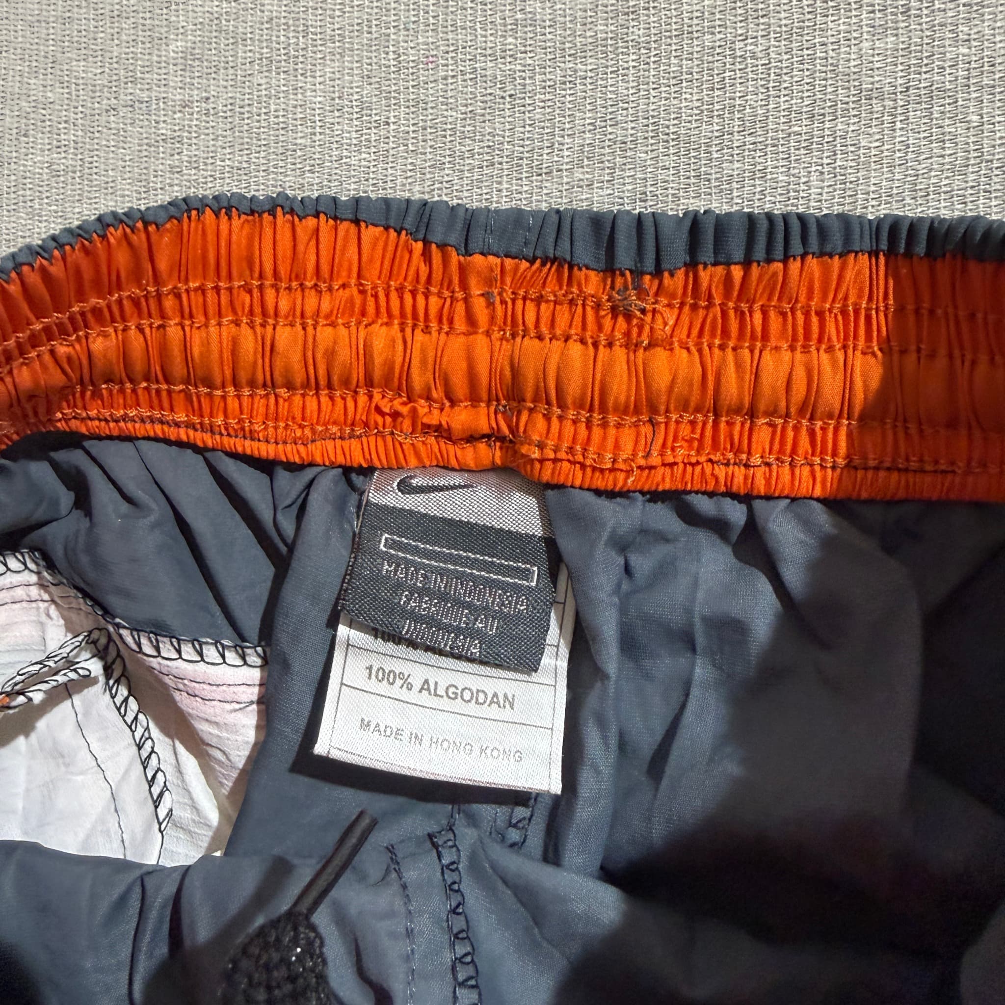 Vintage ACG Cargo Capri Shorts Dark Grey — photo 4 of 6