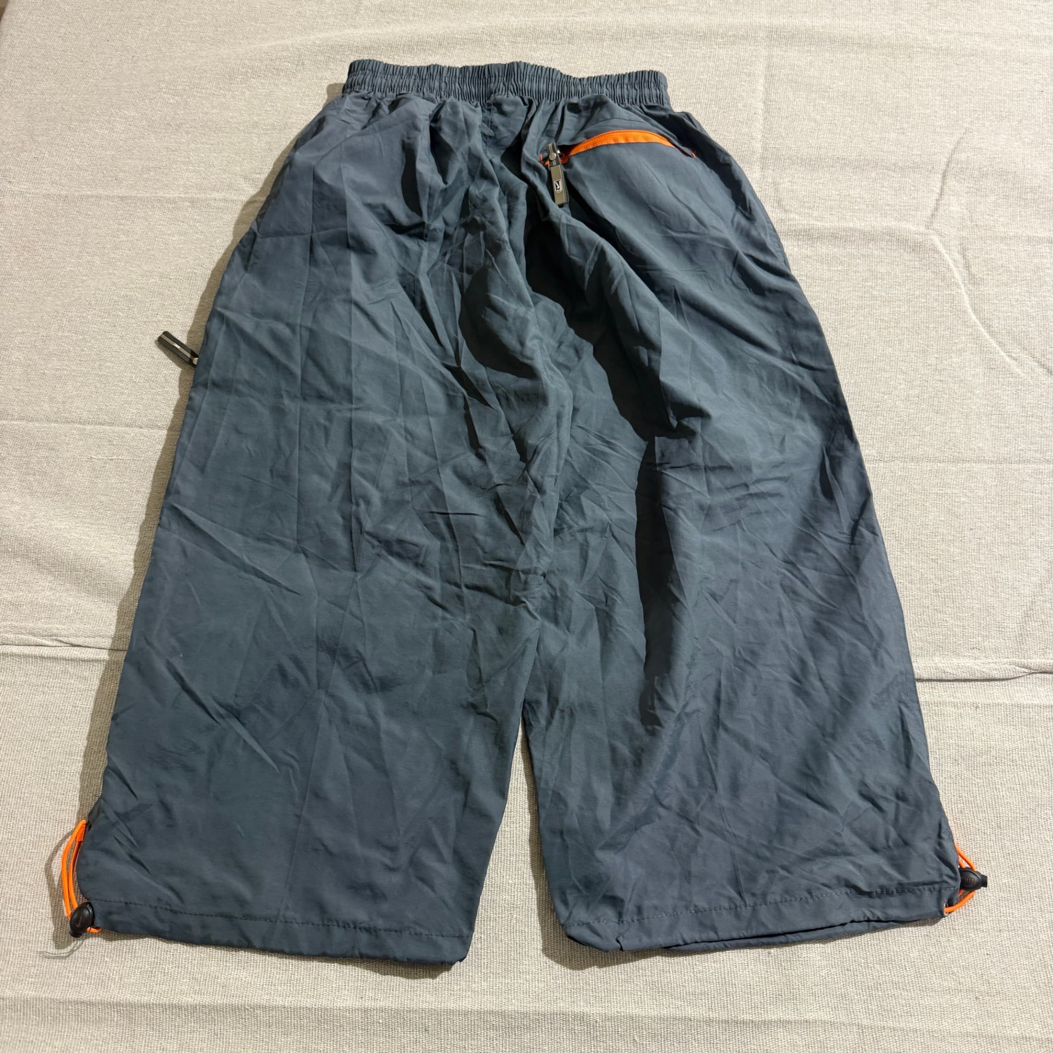 Vintage ACG Cargo Capri Shorts Dark Grey — photo 5 of 6