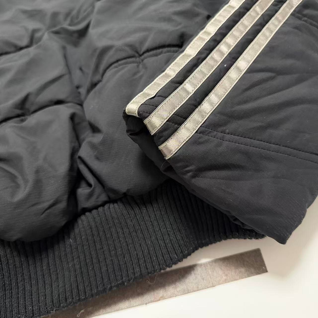 Vintage Adidas Puffer Jacket Black 3-Stripe L — photo 4 of 7
