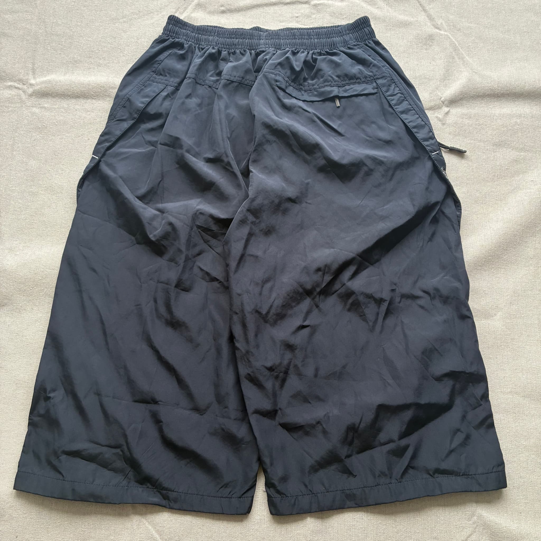 Vintage Adidas Sportswear Nylon Cargo Shorts Black Baggy 2000s Release — photo 5 of 6
