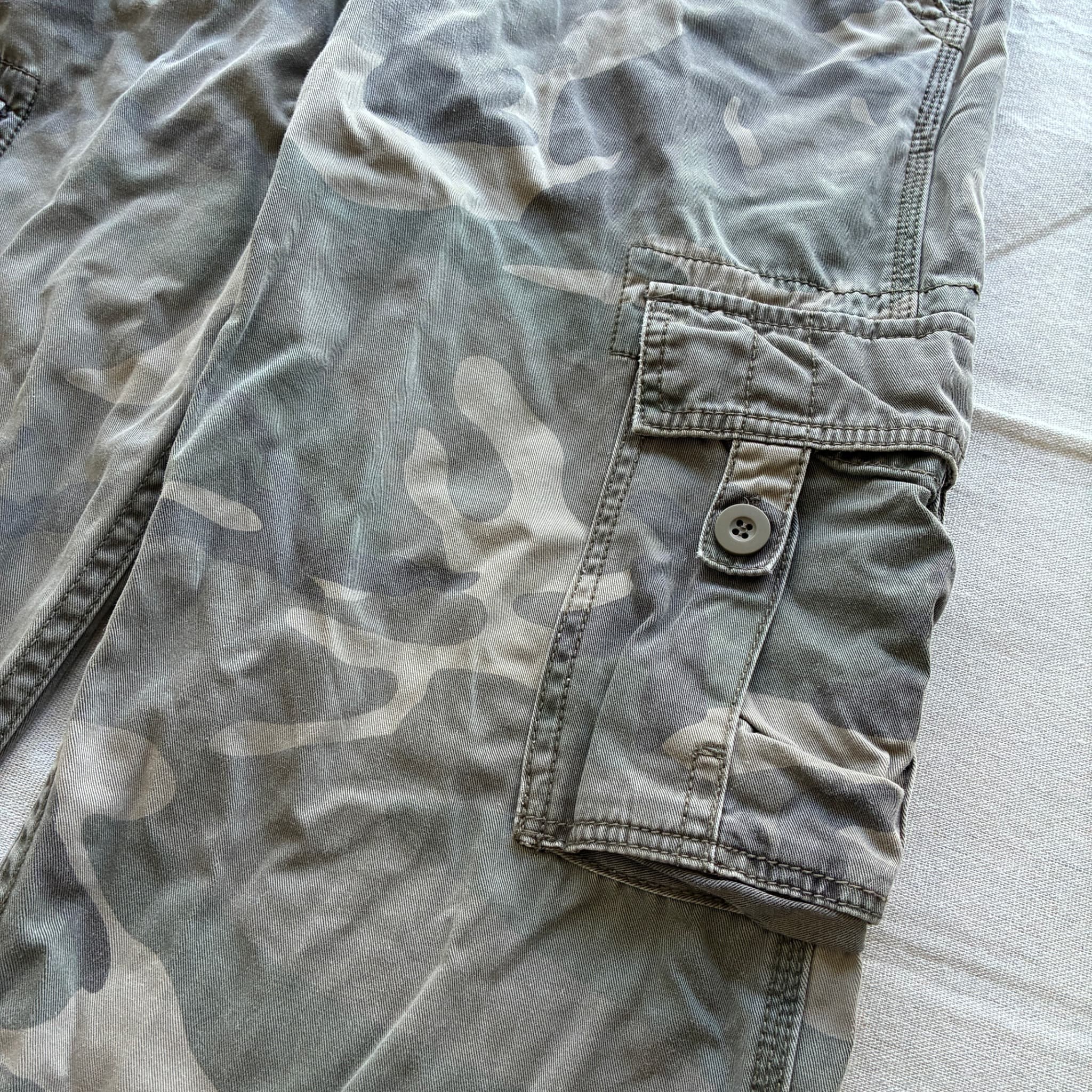 Vintage Camouflage Cargo Pants — photo 2 of 7