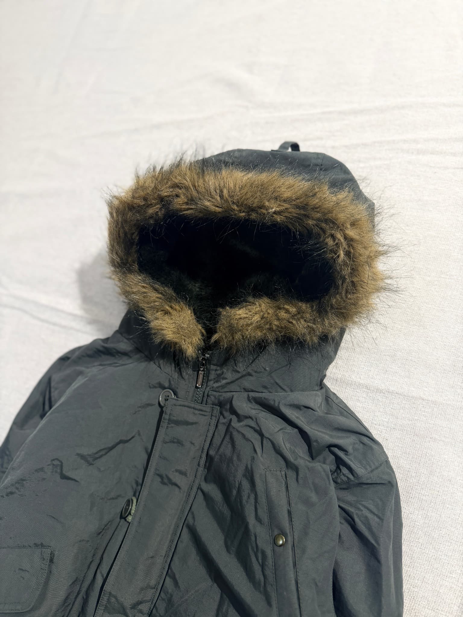 Vintage Dark Green Bomber Jacket Faux Fur Hood — photo 2 of 9