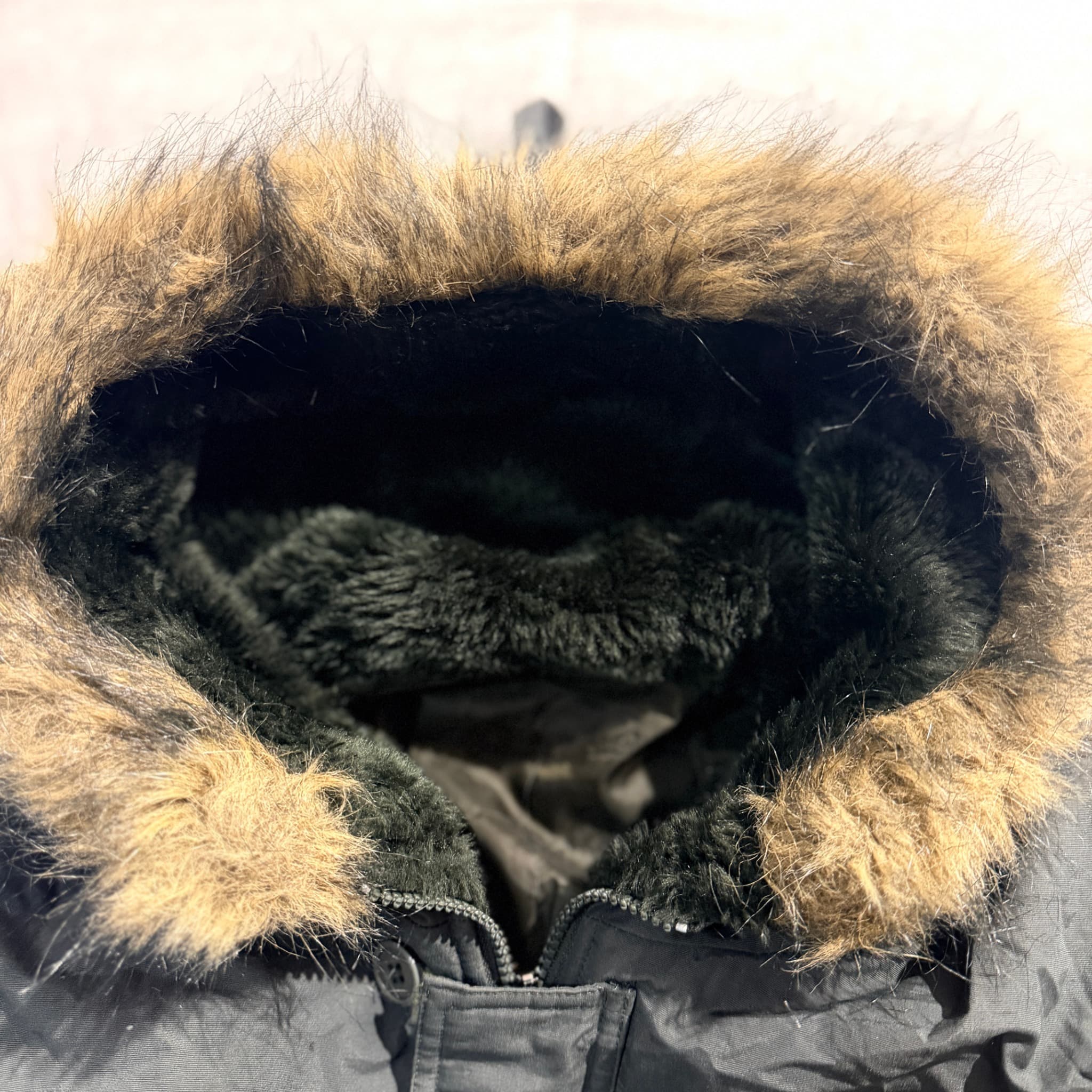 Vintage Dark Green Bomber Jacket Faux Fur Hood — photo 6 of 9