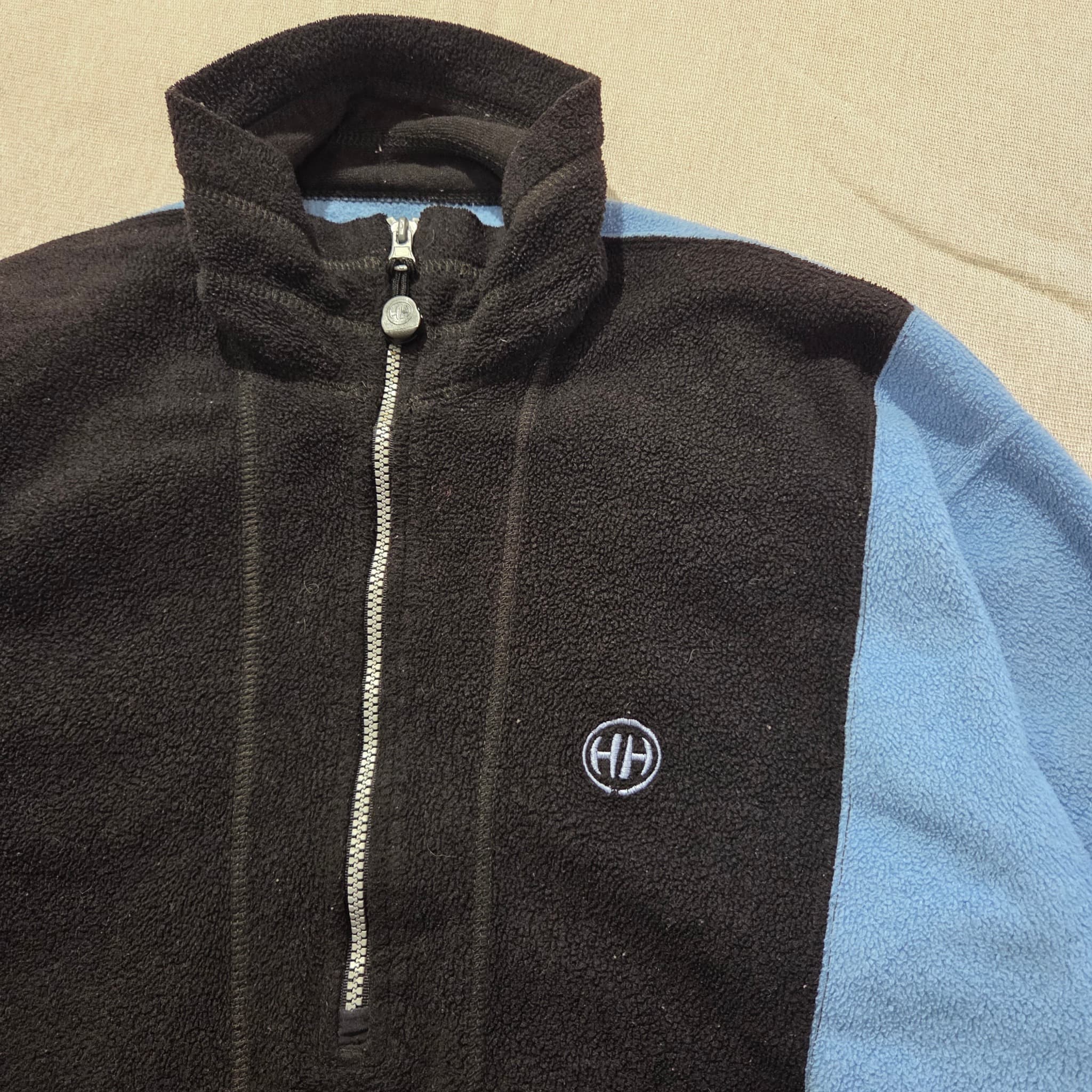 Vintage Helly Hansen 1/4 Zip Fleece Pullover Black Blue — photo 3 of 6