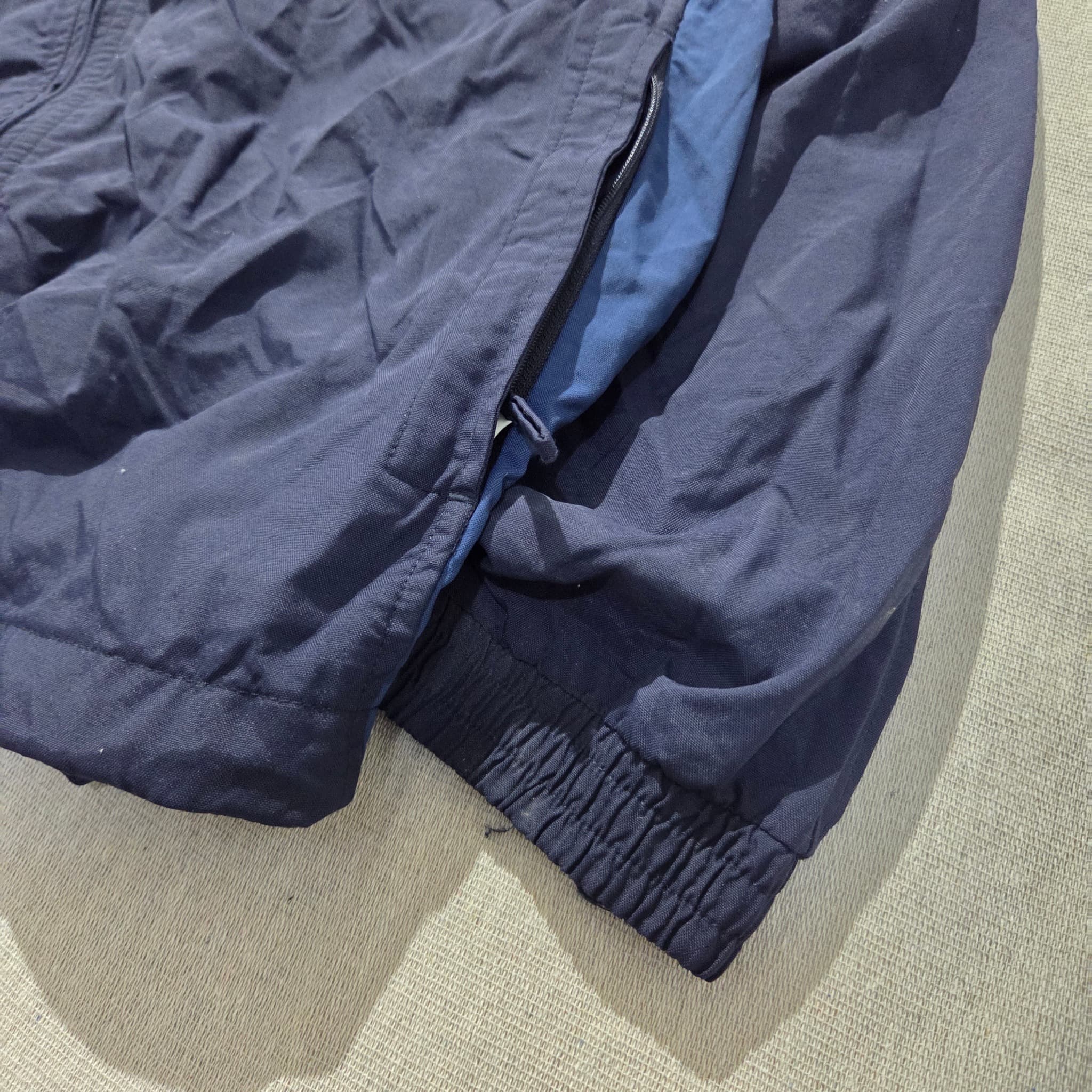 Vintage Kappa Navy Blue Lightweight Windbreaker Jacket — photo 2 of 8