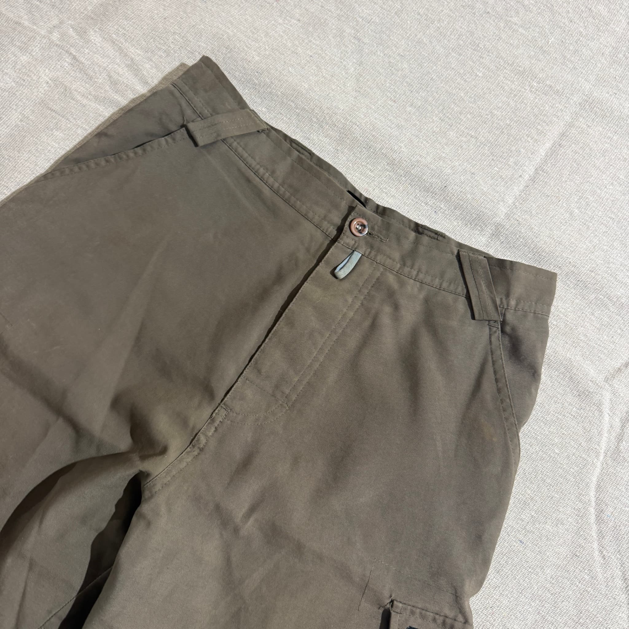Vintage Nike ACG ACG Cargo Shorts Olive Green — photo 3 of 7
