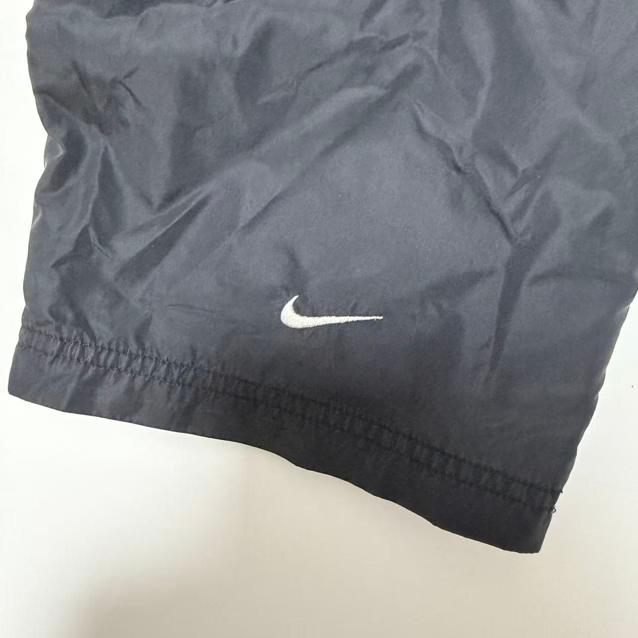 Vintage Nike Black Nylon Track Pants — photo 11 of 12